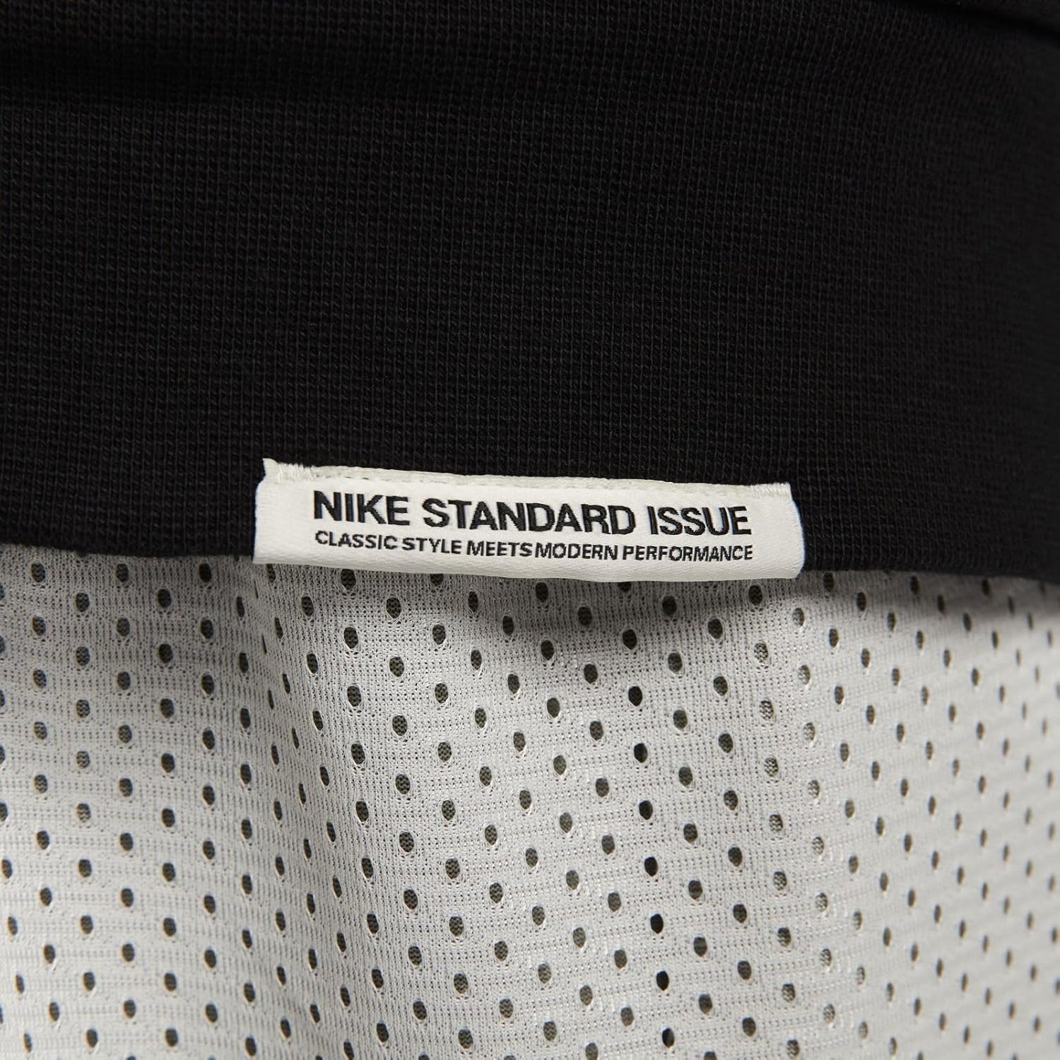 Nike Standard Issue Men's Dri-FIT Crew Basketball Top DQ5820-010 (BL), Size M