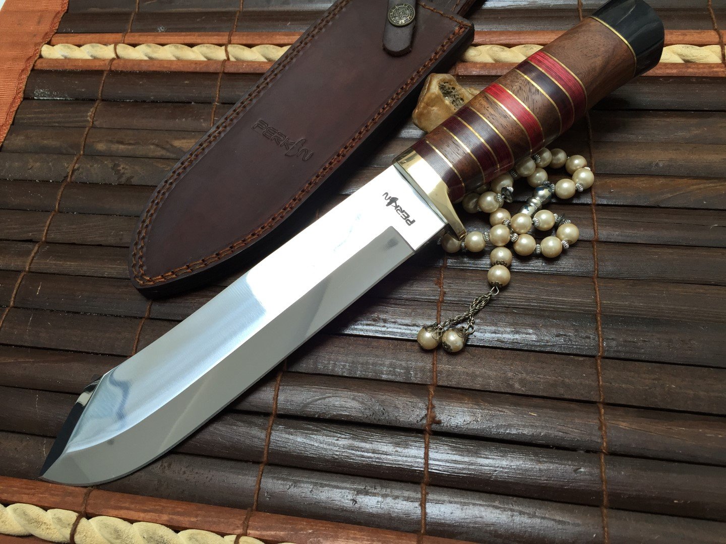 Coltello da caccia fatto a mano personalizzabile.