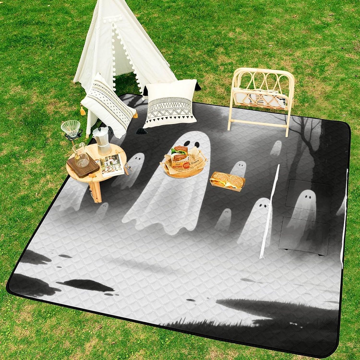 Ghost Picnic Blanket 200x200cm, Foldable 2-in-1 Picnic Mat and Tote Bag Portable Waterproof Beach Mat Sandproof Outdoor Blanket for Park, Hiking, Beach, Camping, Travel