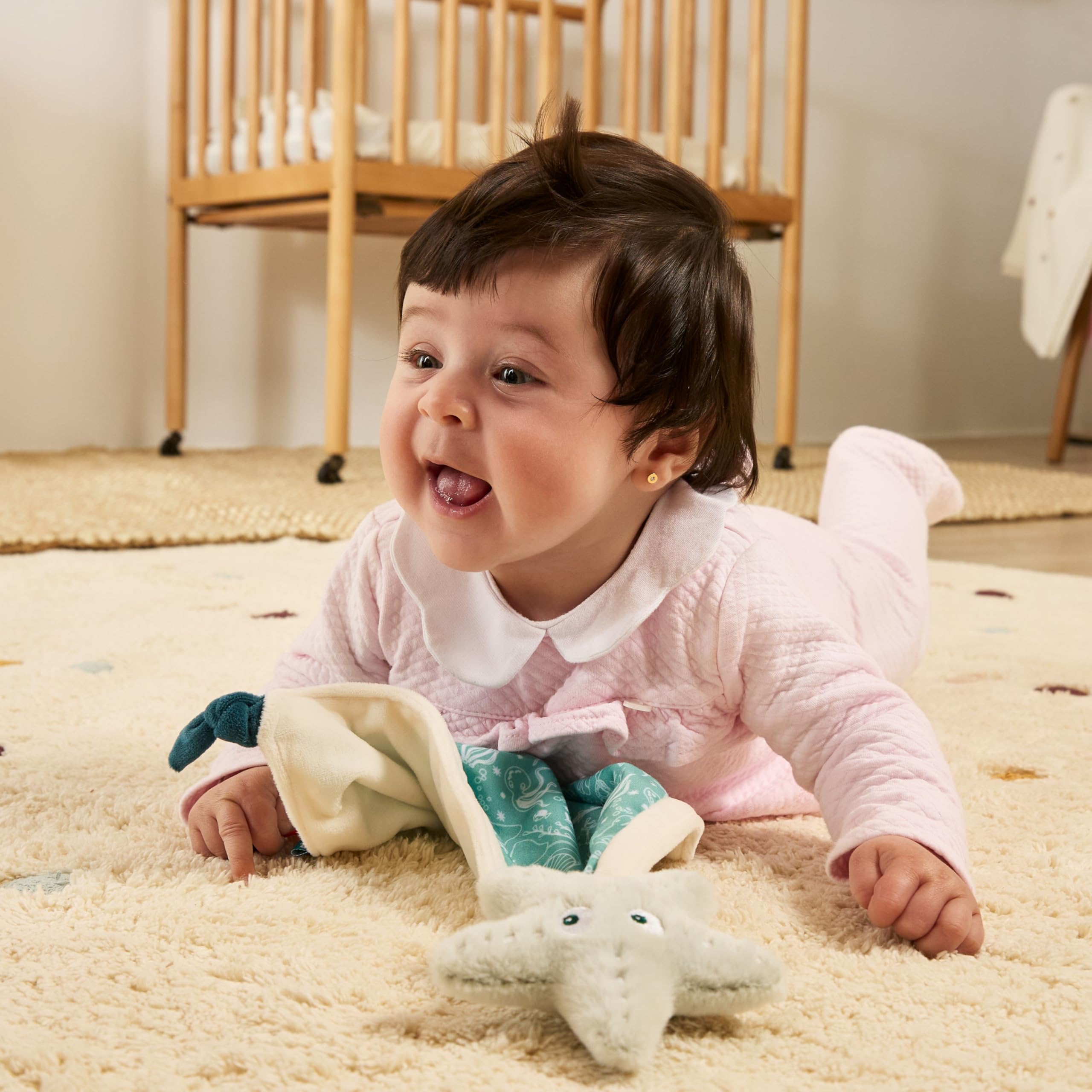 Miniland Pack Regalo Bebé Recién Nacido, Set Doudou y Sonajero Sensorial, Juguete de Apego Suave y Seguro 100% Lavable, Ideal Canastilla y Baby Shower, 0 Meses, Verde | Ocean
