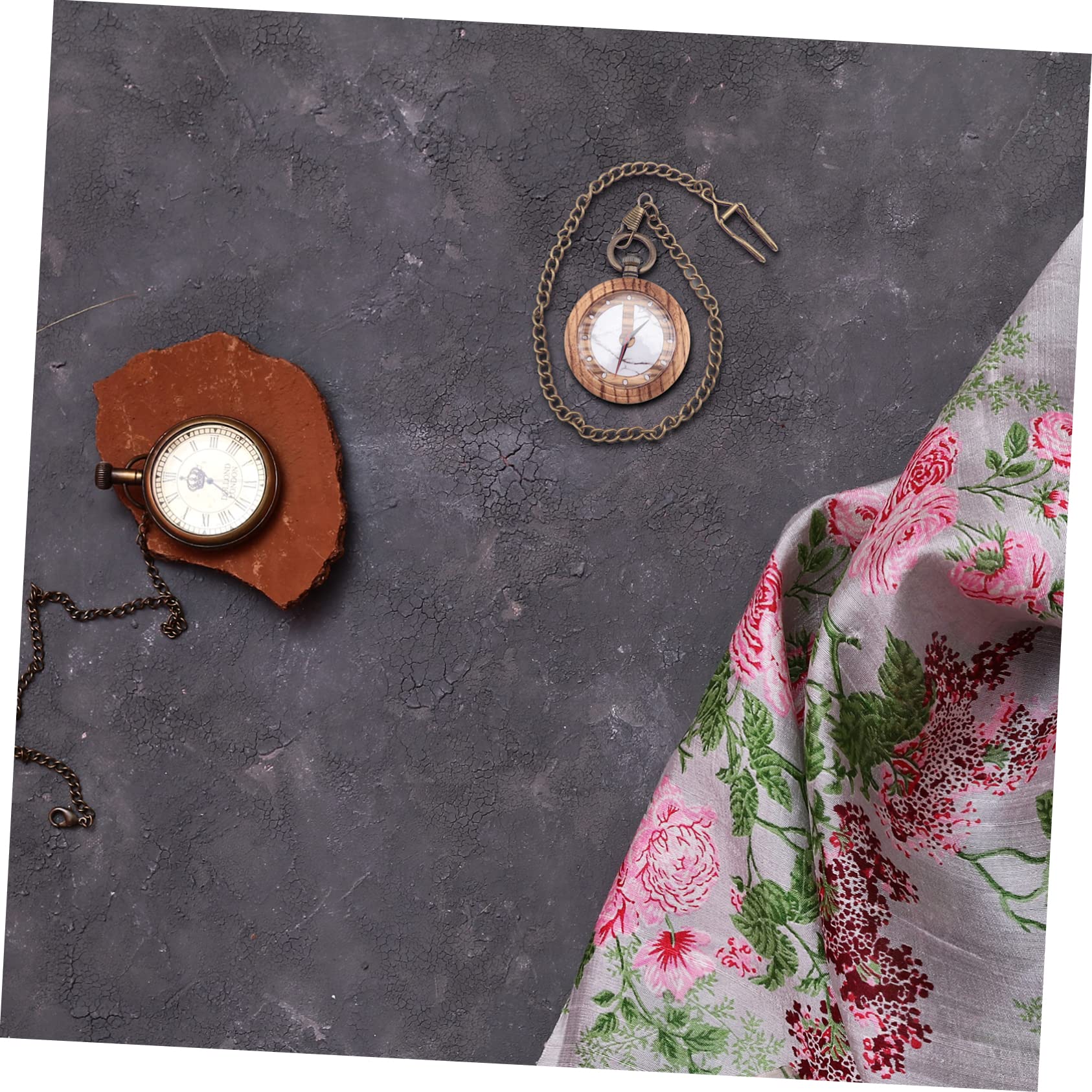 SHERCHPRY 2piezas Reloj De Bolsillo De Cuarzo Retro Cadena De Madera Reloj De Decoración Elegante para De Cumpleaños y