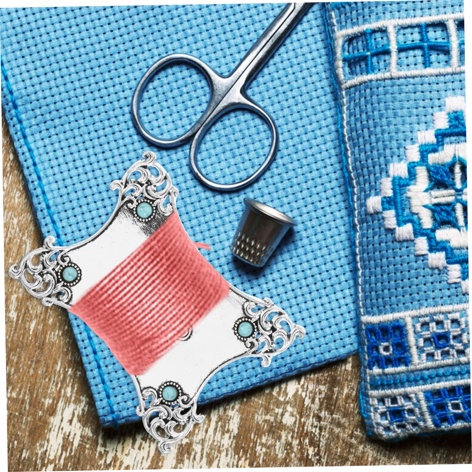 DOITOOL Metal Embroidery Floss Organizer Cotton Thread Winder Cross Stitch Thread Holder Wear-Resistant Embroidery Tool Reusable