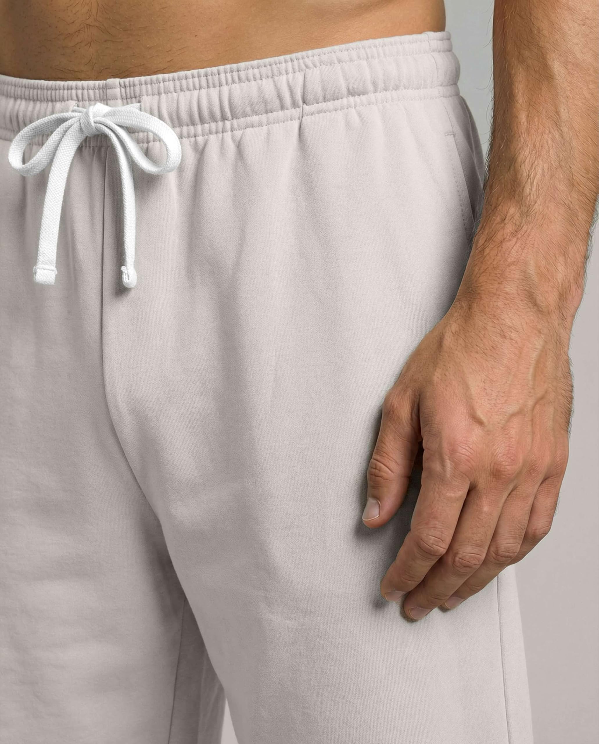 Real Essentials 3er-Pack: Herren-Shorts aus Baumwoll-Fleece, 22,9 cm, Freizeit-Shorts für Fitnessstudio, Lounge und Schlaf, mit Taschen