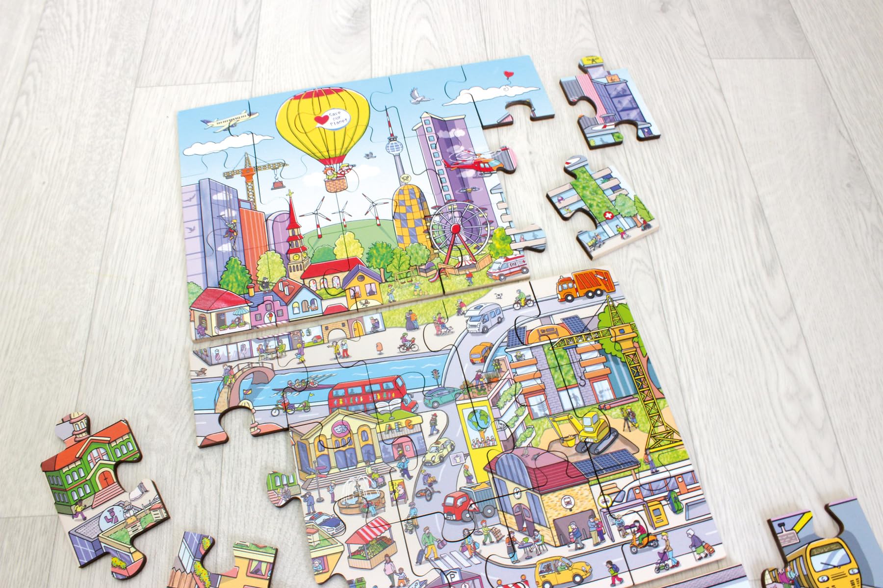 Beleduc Bodenpuzzle Stadtleben XL – 45 Teile – Großes Kinderpuzzle ab 3 Jahren – Stadt und Verkehr Lernpuzzle – 92 x 92 cm – 3 Puzzle Werden zu 1 XL Puzzle - Wimmelbild