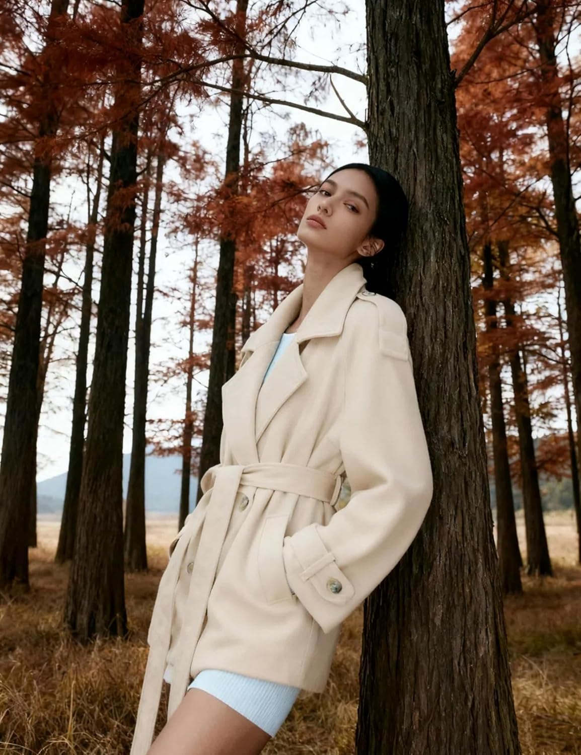 Elegance in Autumn: Yeokou Wool Blend Pea Coat Short