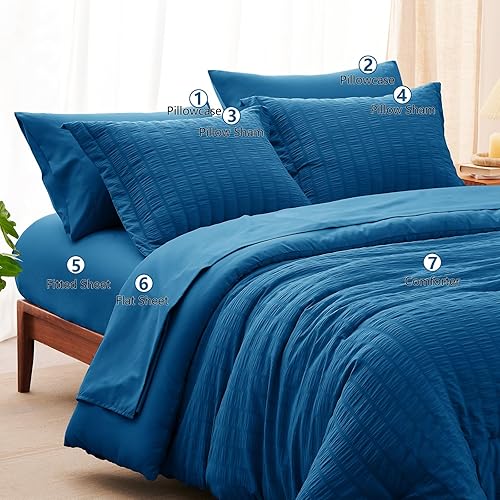 Miniatura 6 de CozyLux  Juego completo de edredón de 7 piezas con sábanas, ropa de cama suave seersucker con edredón y fundas de almohada, sábana bajera, sábana
