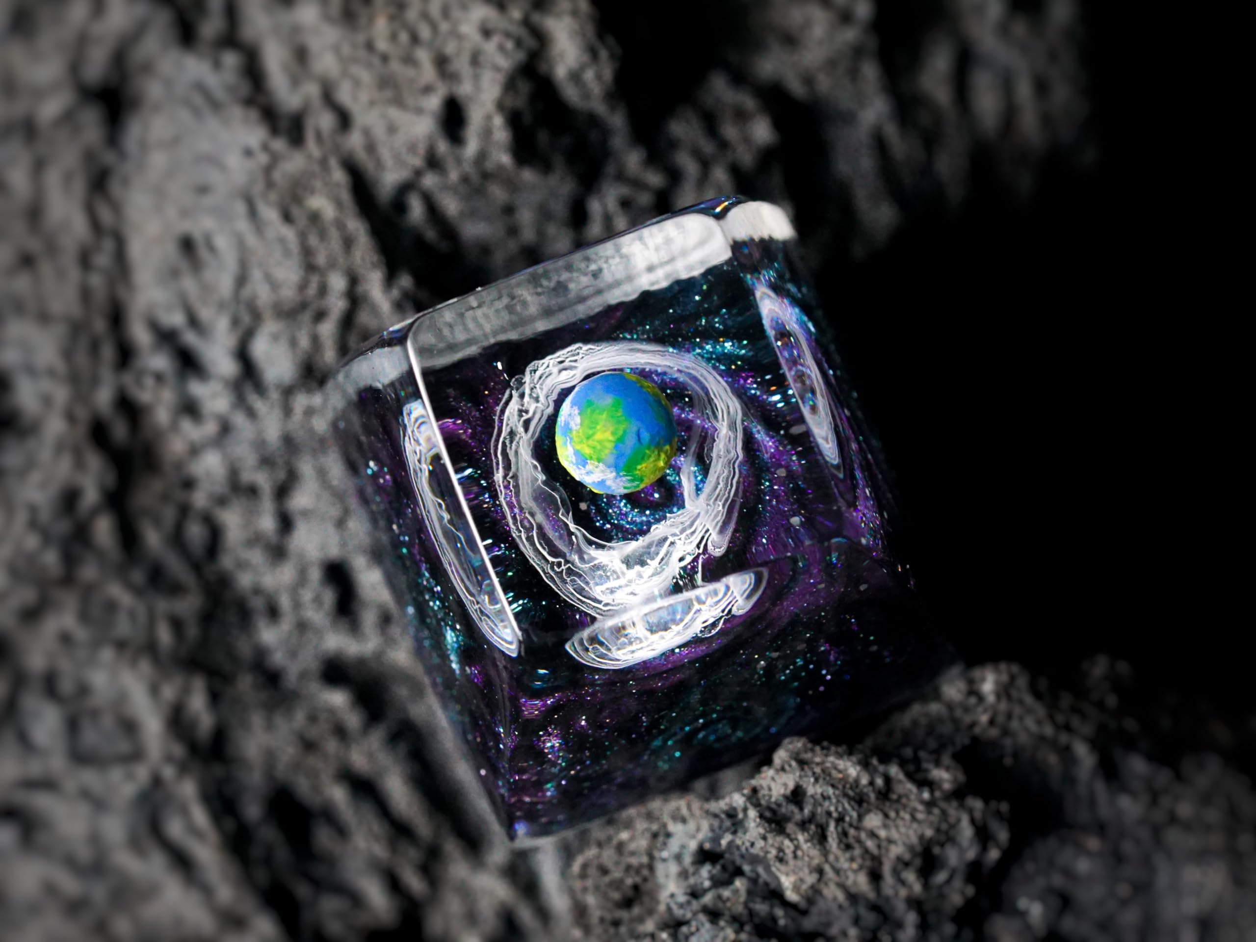 DATKEY Earth Planets Resin Artisan Keycap, Galaxy Spacebar Keycaps, Interstellar Custom Earth Keycaps Handmade Gift for Man Boyfriend On Christmas Valentine Anniversary - 4