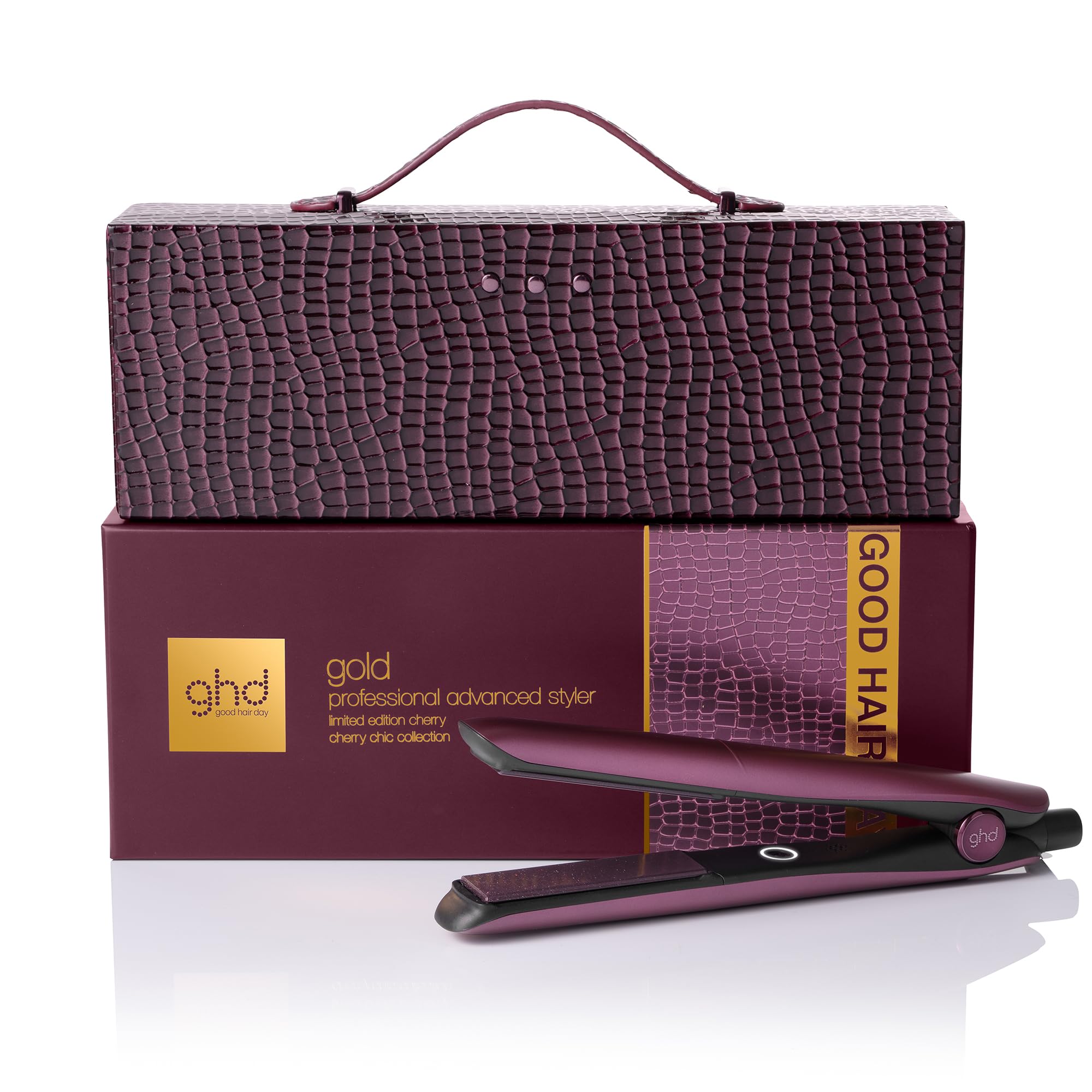 ghd Set Regalo Gold Cherry Chic, Include Piastra per Capelli Professionale in Tonalità Rosso Ciliegia con Elegante Cofanetto Viaggio, Lamelle in Ceramica, Rivestimento Ultra-Gloss per Finish Luminoso