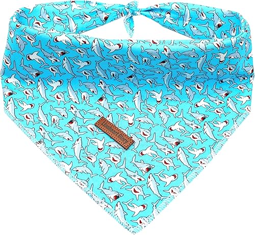 Lionheart Glory Bandana - Bufanda azul suave lavable con estampado de tiburón, ajustable para perros pequeños, medianos y grandes