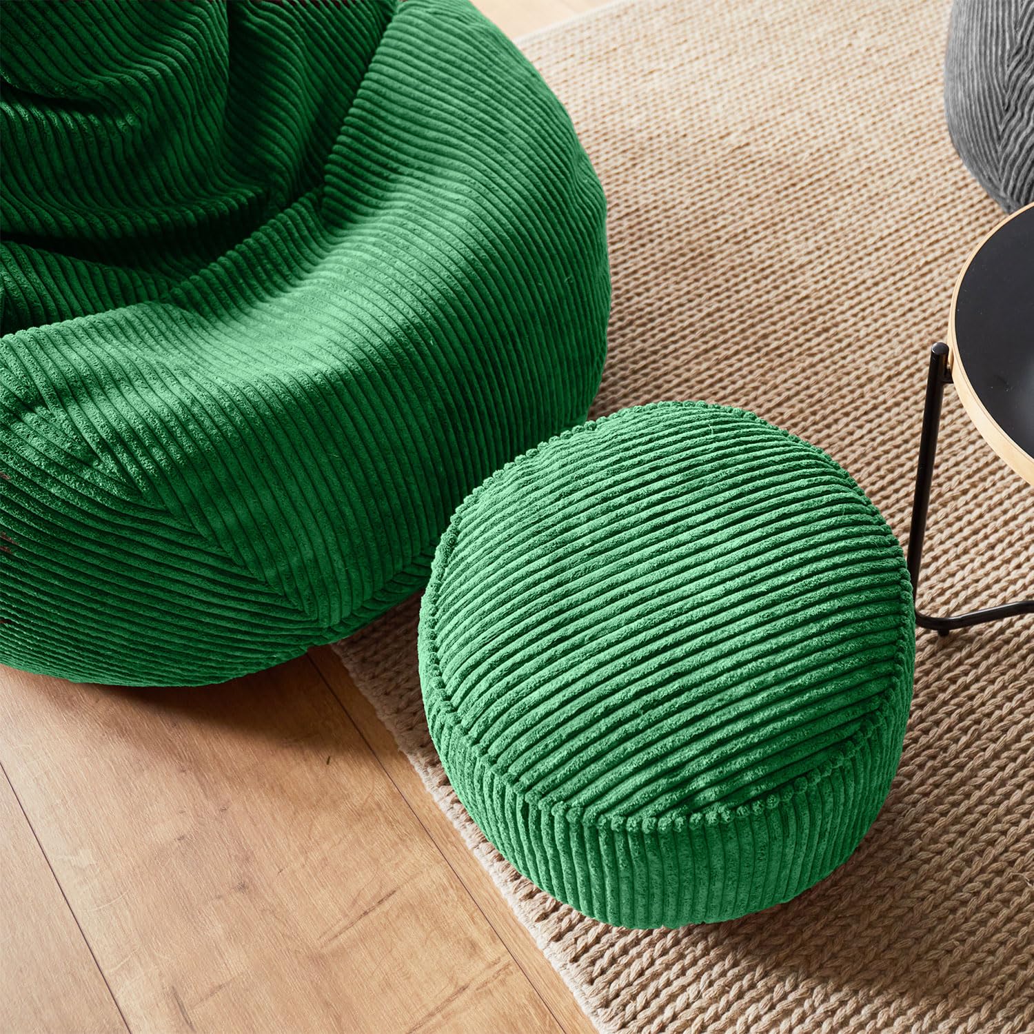 Lumaland Puf compacto para juegos de 50 l: cómodo taburete, práctica mesa y elegante reposapiés para interiores | Ø 25 x 45 cm [verde oscuro]