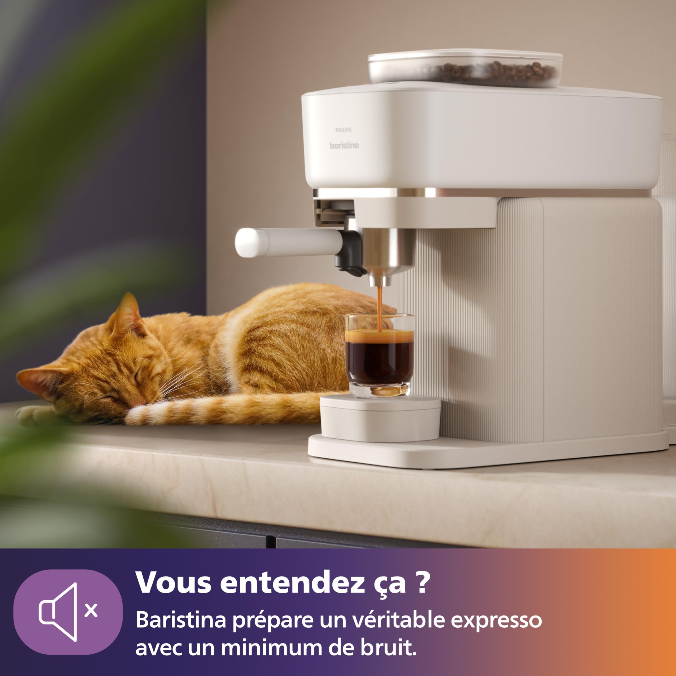 Philips Baristina Machine à expresso - Un véritable expresso, en toute simplicité - Compacte - 16 bars de pression - Broyeur intégré - Machine blanche avec porte-filtre blanc (BAR300/00)