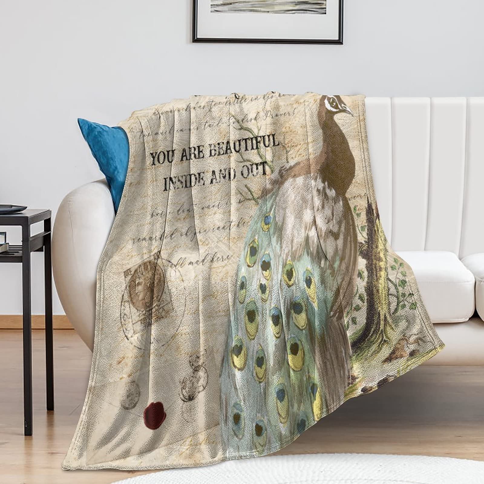 Couverture en polaire pour voyage et soirées cocooning sur canapé