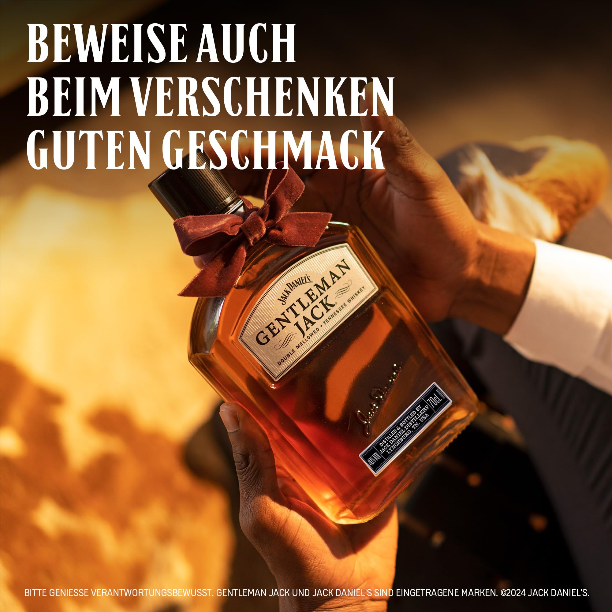 Jack Daniel's Gentleman Jack - Tennessee Whiskey -‎ Ein hochwertiges Geschenk - Ein Mix aus Karamell, Minze und dunklen, reifen Äpfeln - 0.7L/40% Vol.