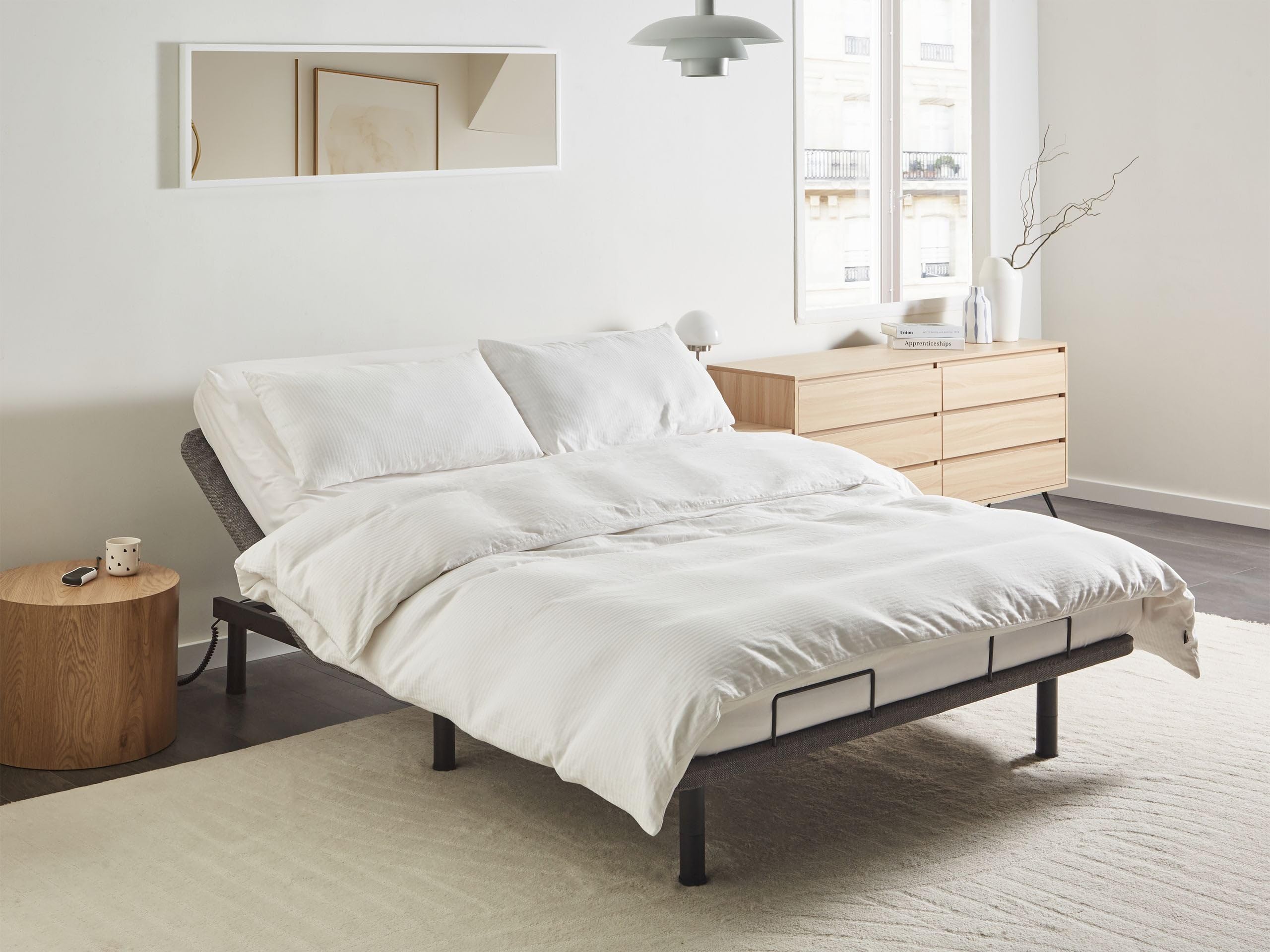 Beliani Sommier Électrique Réglable en Fer et Polyester 160 x 200 cm avec Télécommande Gris Brunoy