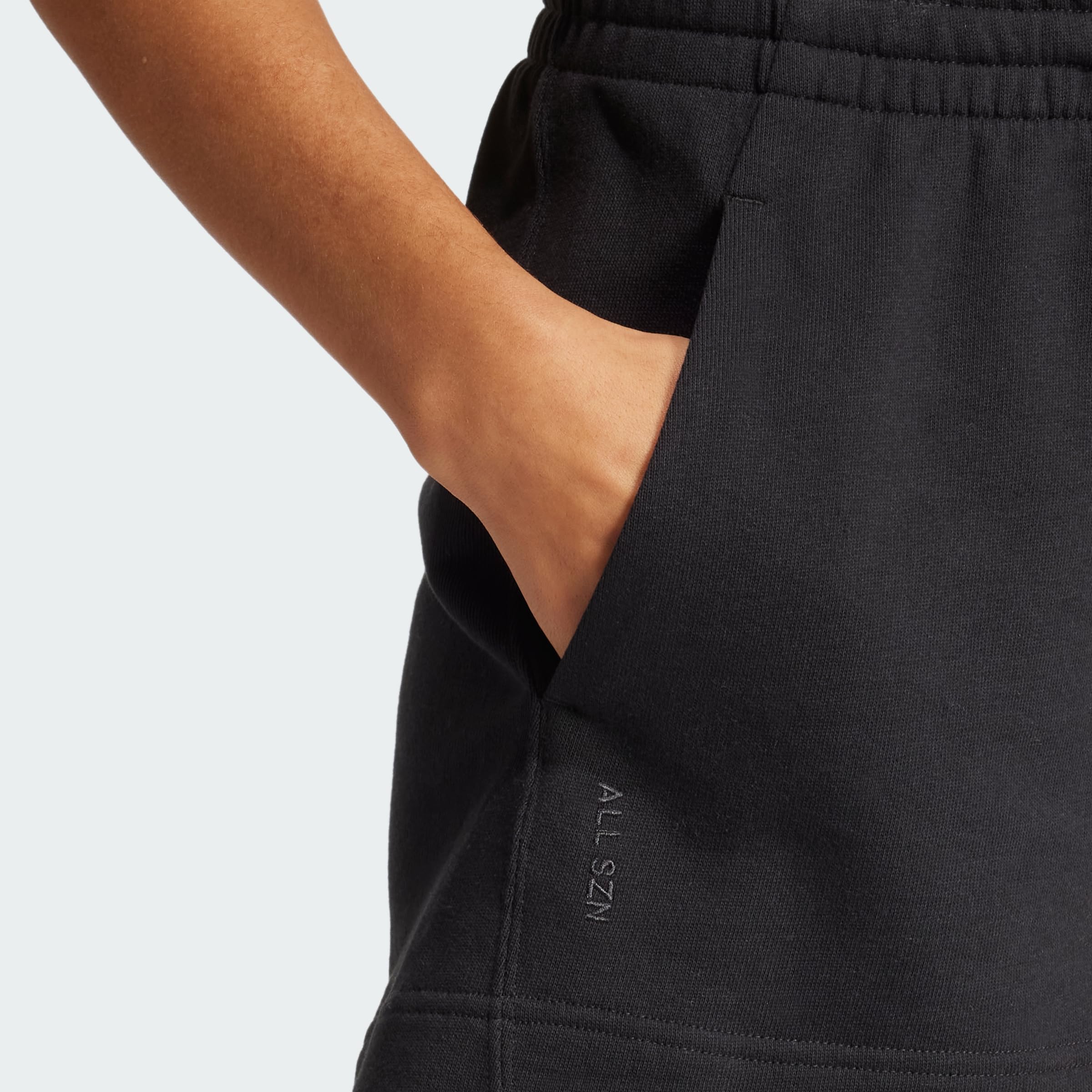 adidas Damen Shorts All Szn French Terry Shorts