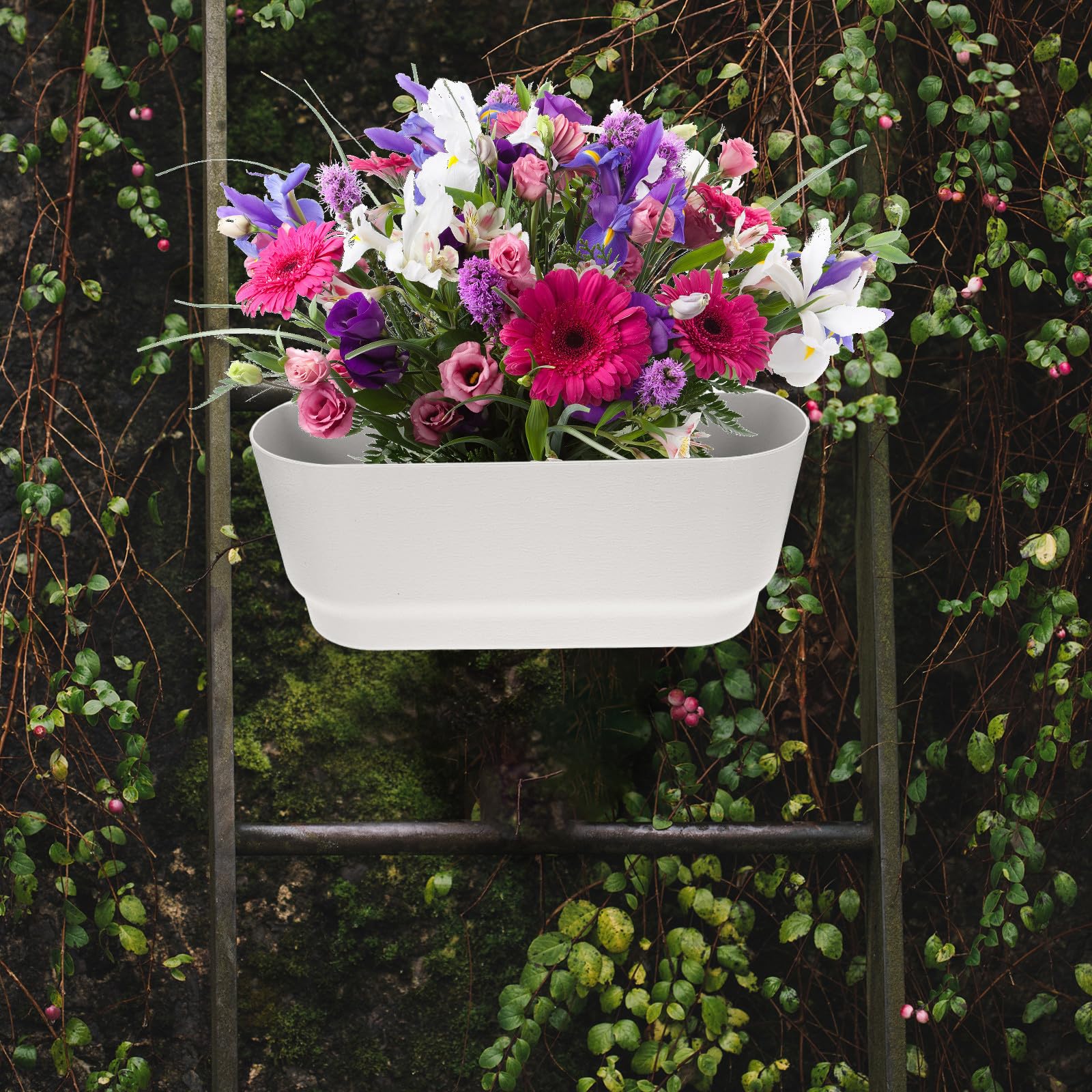 Jardinière Suspendue Pot de Fleurs en Plastique Blanc pour Balcon Design Robuste avec Fente Médiane pour Jardin et Restaurant
