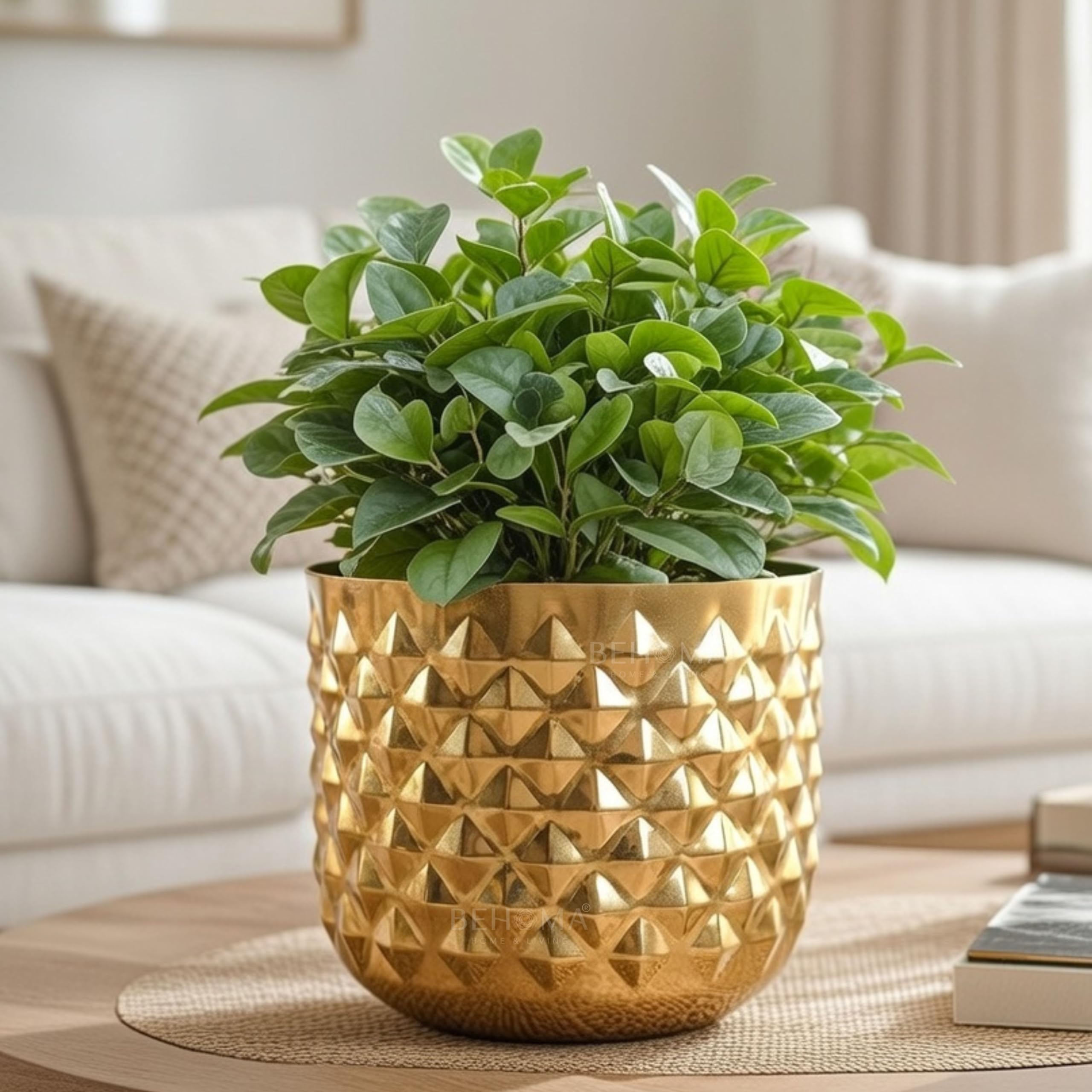 BEHOMA Metal Indoor Pineapple Texture Golden Planter, Modern Plant Pot for Living Room Balcony Office Decor Ideal Gifting for Birthday, Anniversary, Size H- 5" x Dia. 6" inch (Plants not Included)