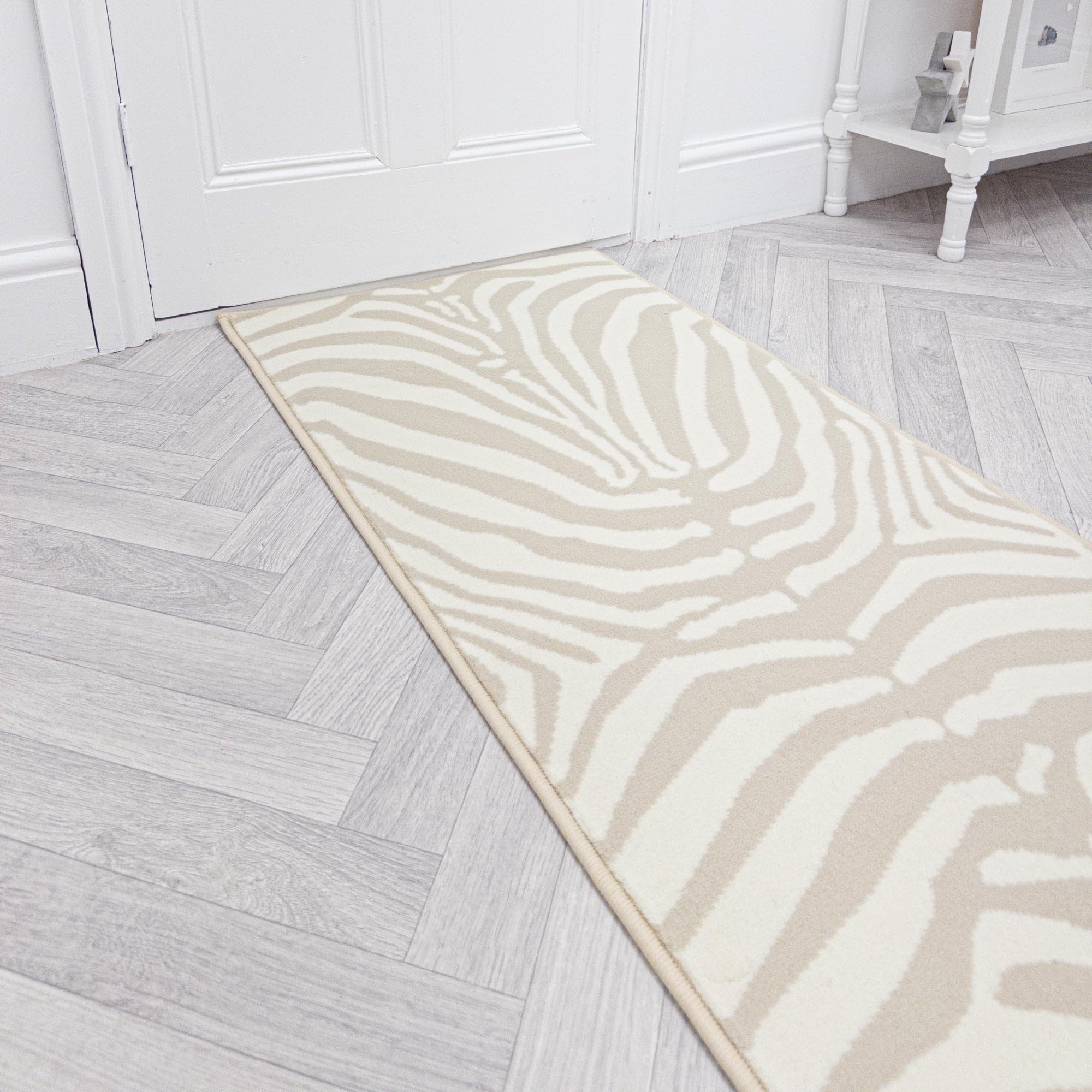 runrug Soft & Luxurious Hallway Runner Rug - Comfortable Carpet for Hall, Kitchen & Corridor - Stain-Resistant, Dirt-Resistant - Multiple Sizes - 60cm x 420cm - 9mm Thick - Zebra, Beige
