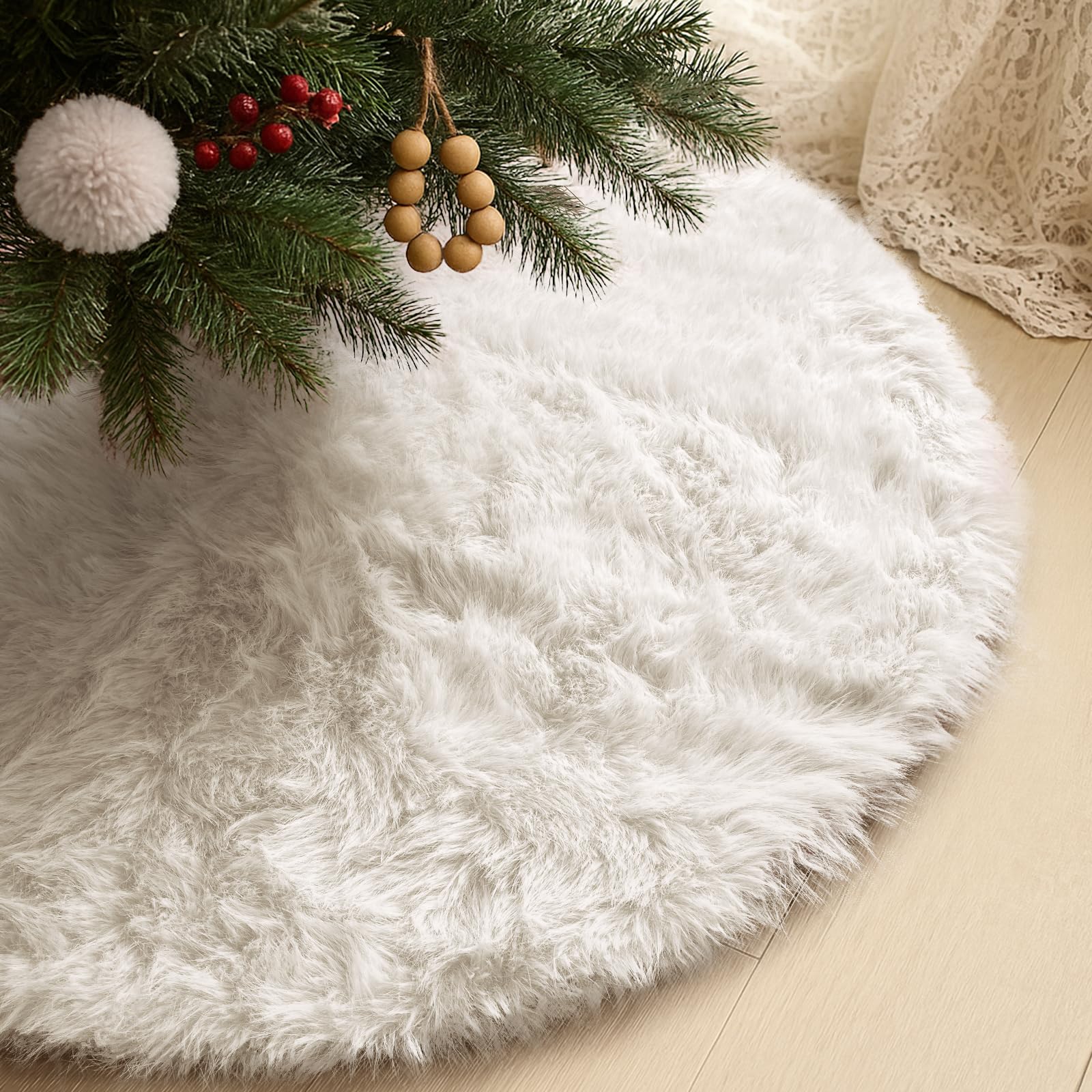 AtiMing 24" White Plush Christmas Tree Skirt Small - Premium Thick Faux Fur Xmas Tree Skirt Mat, Luxurious Holiday Decor for New Year Christmas Home & Party Decorations - 60cm