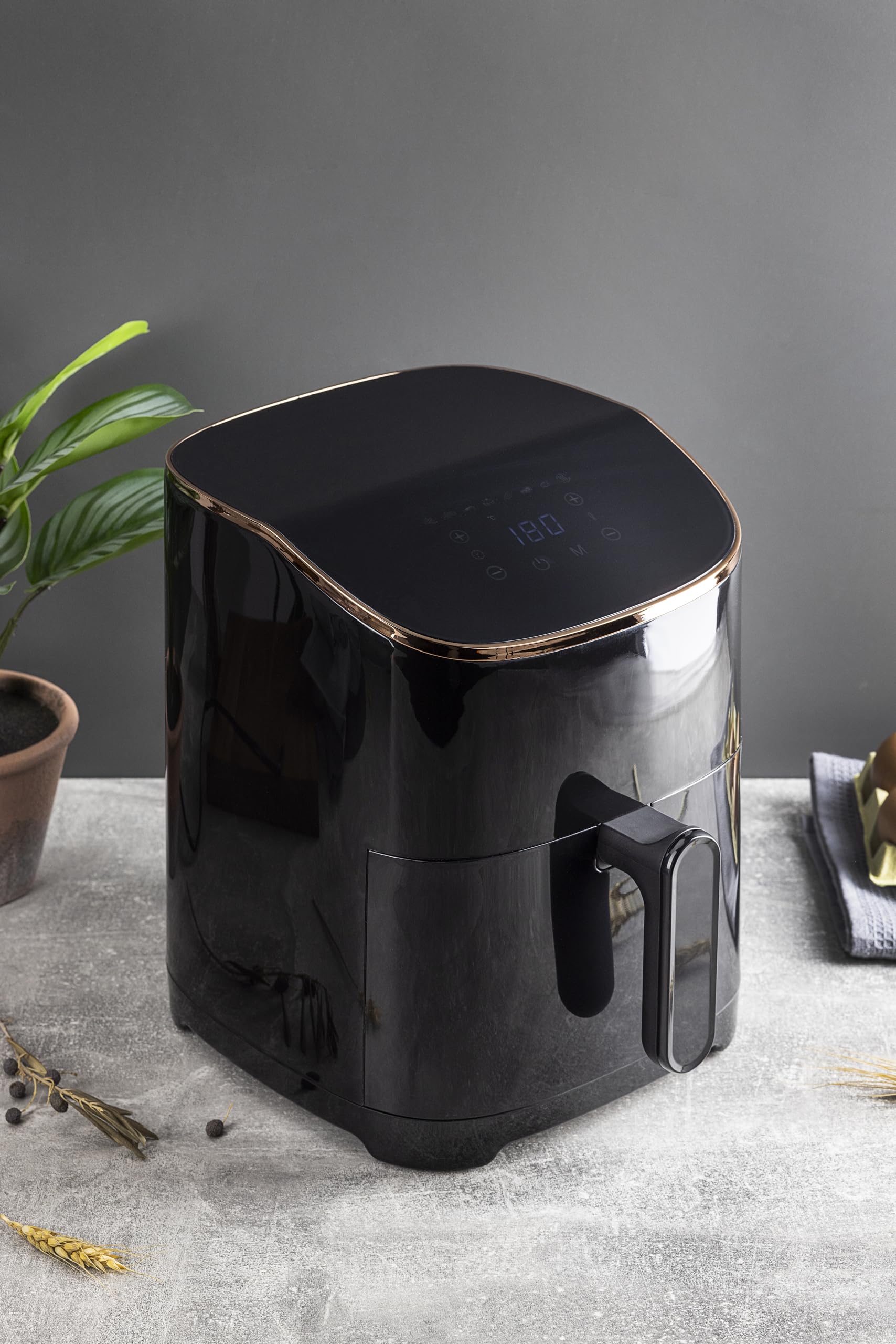 BERGNER Copper – Friggitrice ad aria 4,8 litri – Potenza 1300 W – Timer 30 minuti – Temperatura regolabile – Contenitore rimovibile – Rivestimento antiaderente – Airfryer sicuro al tatto