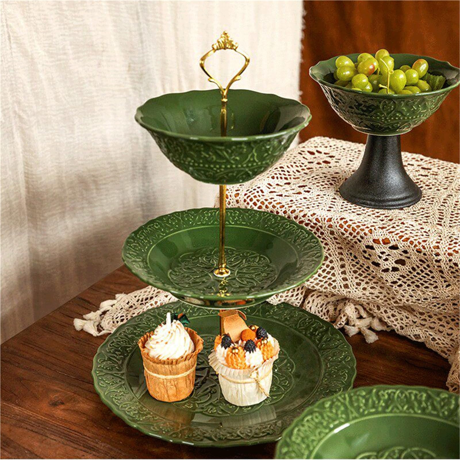Tè pomeridiano Alzata for torta in ceramica decorata con motivi in ​​rilievo(M)