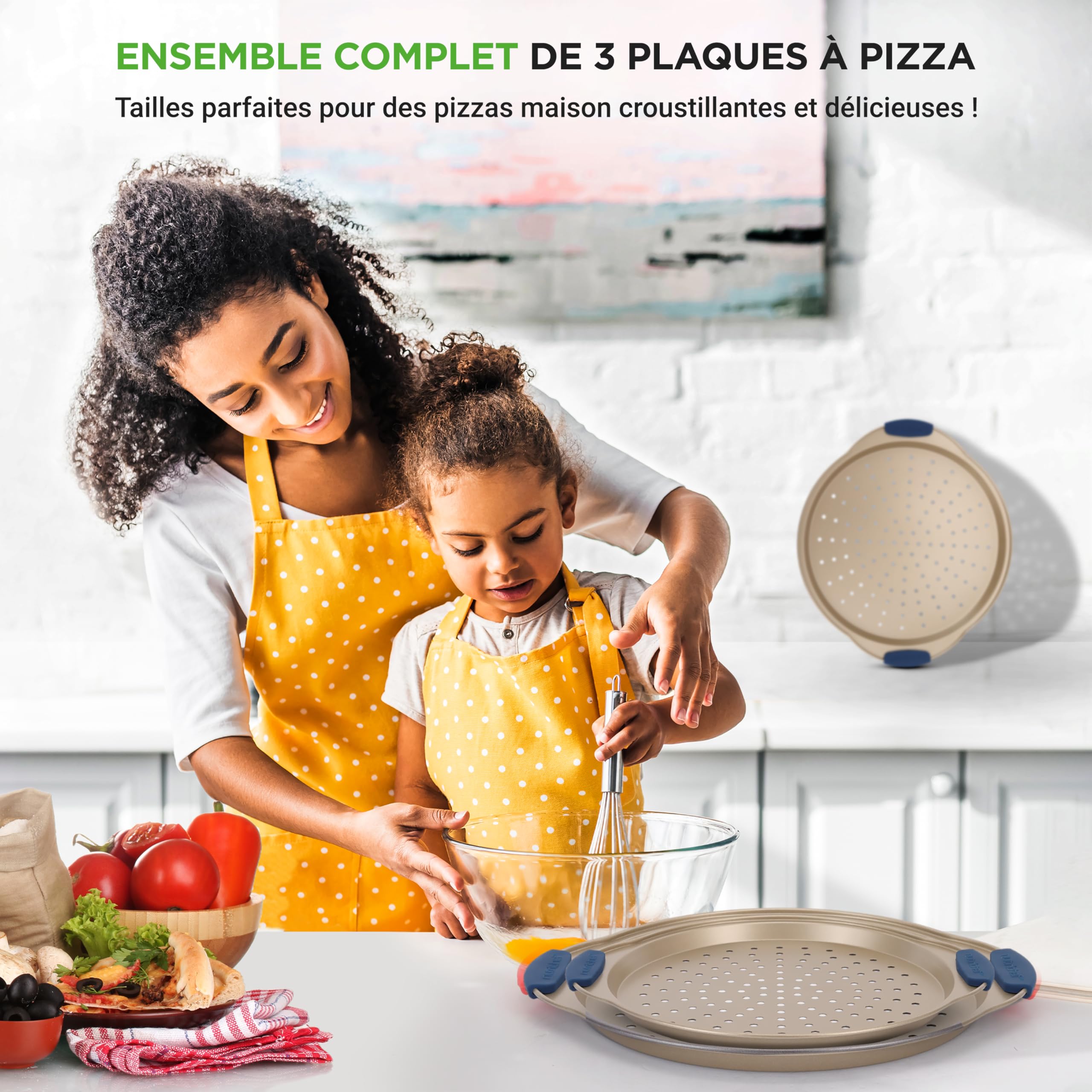 NutriChef Set de 3 Plaques à Pizza - Moules à Pizza Antiadhésif avec Poignée en Silicone avec Trous Perforés - Acier Carbone Durable - Tailles Petit, Moyen, Grand - Doré, Gold