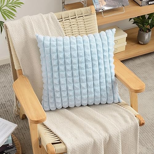 Miniatura 105 de FUTEI Juego de 2 fundas de almohada decorativas color camello de 18 x 18 pulgadas, fundas de cojín cuadradas, piel sintética de conejo esponjosa