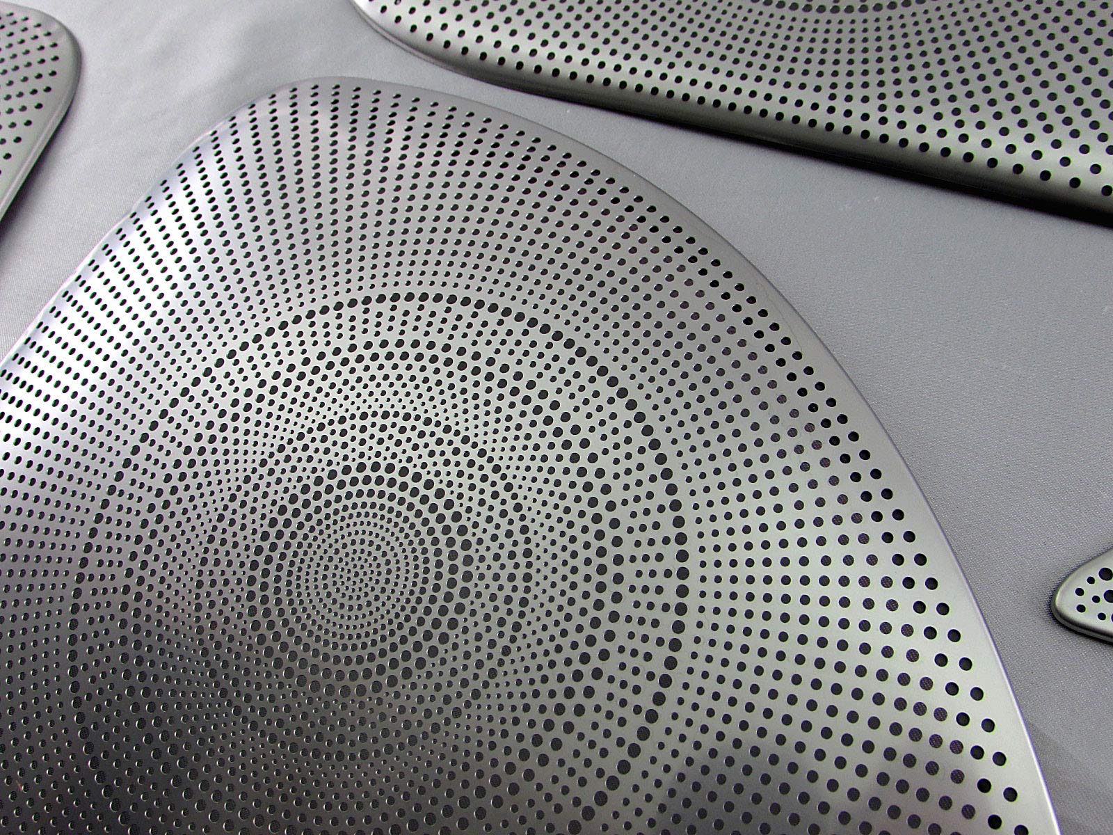 Vifa タワースピーカー シルバー Vifa タワースピーカー シルバー Vifa タワースピーカー