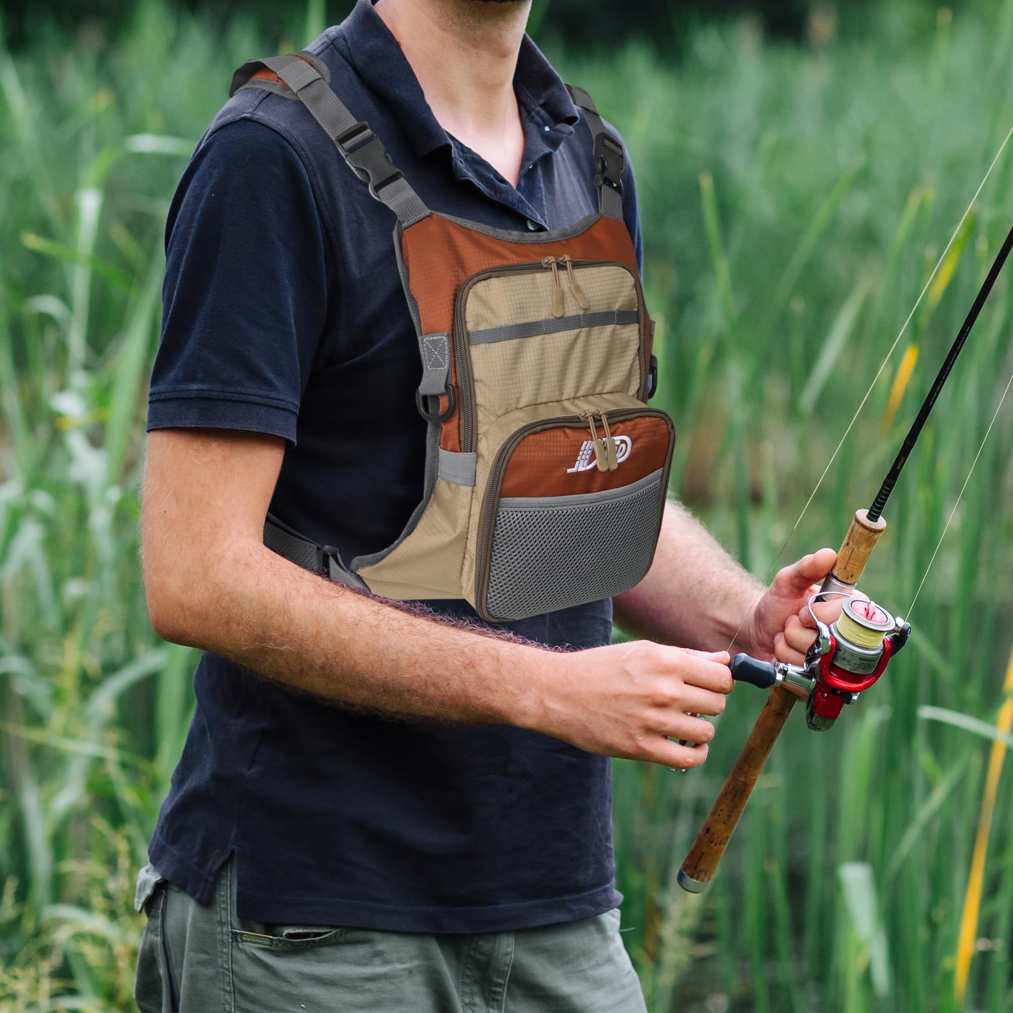 Paquete de Cofre de Pesca con Mosca, Mochila de Pesca pequeña y Ligera, con múltiples Compartimentos, Bolsa de Pesca pequeña para hasta 4 Cajas de Aparejos/Moscas, Naranja y Gris, Bolsas de