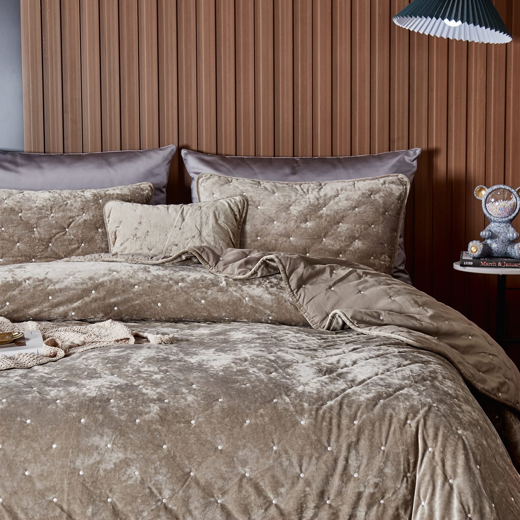 Tache Velvet Dreams Luxurious Velveteen Velour Super Soft Plush Warm Cozy Diamond Tufted Polka Dot Quilted Coverlet Royal Blue Bedspread Set, King