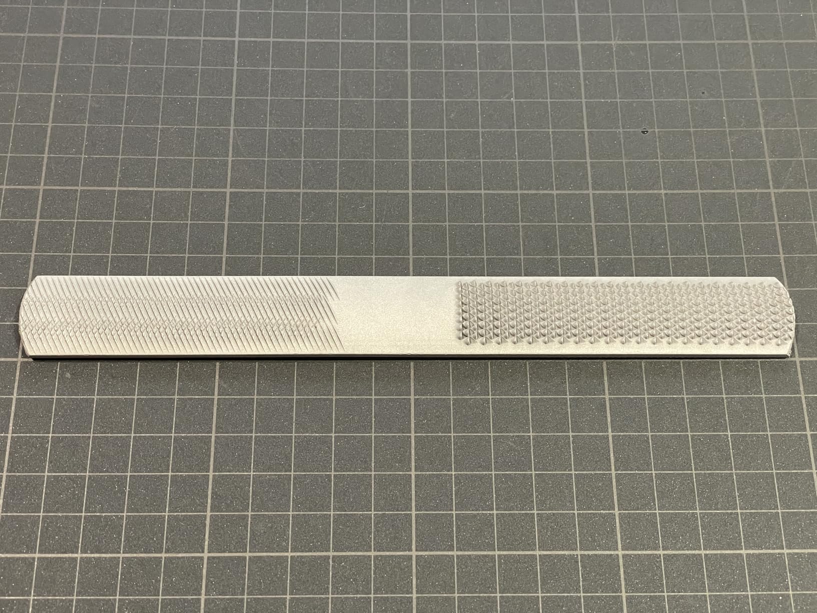 Amazon | XuJJJJunB ヤスリ 木工 205×23mm ボードヤスリ やすり スチールラスプ 研磨工具 木工工具 石膏ボード ...