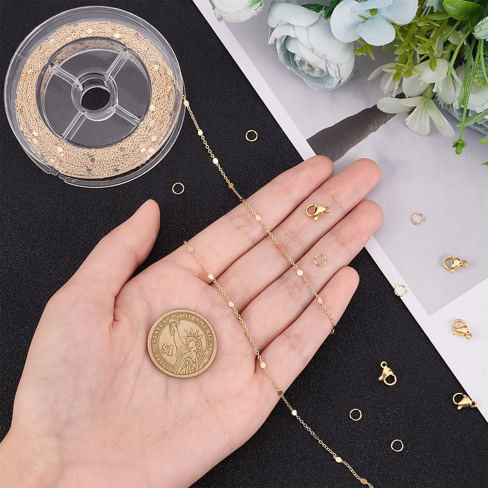 Beebeecraft 32.8 piede 18K Catene Placcate Oro per La Creazione di Gioielli Catena Cavo A Maglie Piatte Tonde con 20 chiusure A Moschettone e 50 anelli di Salto