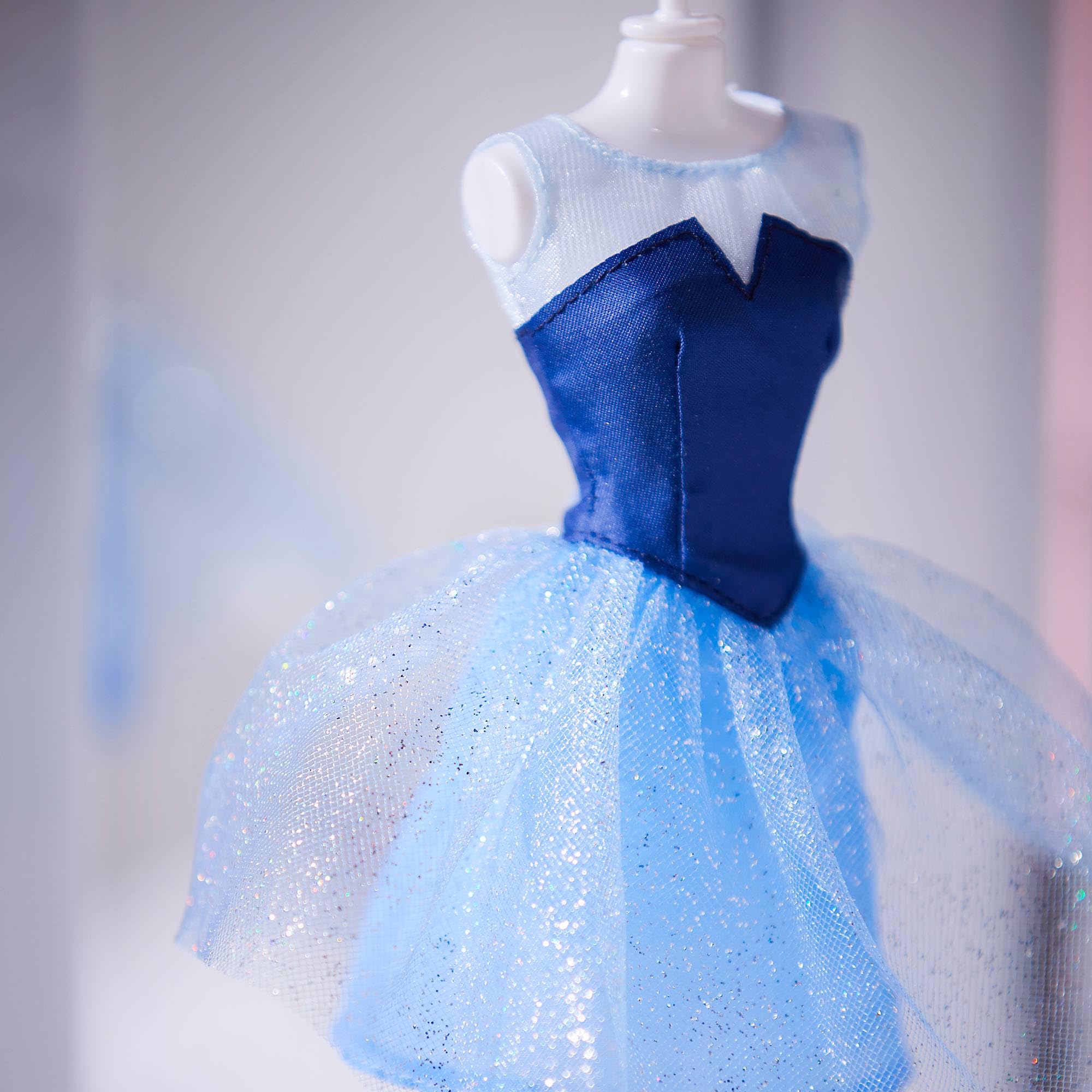Disney Store Official Bambola Ballerina Disney Princess Ariel, La Sirenetta, Collezione Bambole Ballerine, 30 cm, 3+ - 4