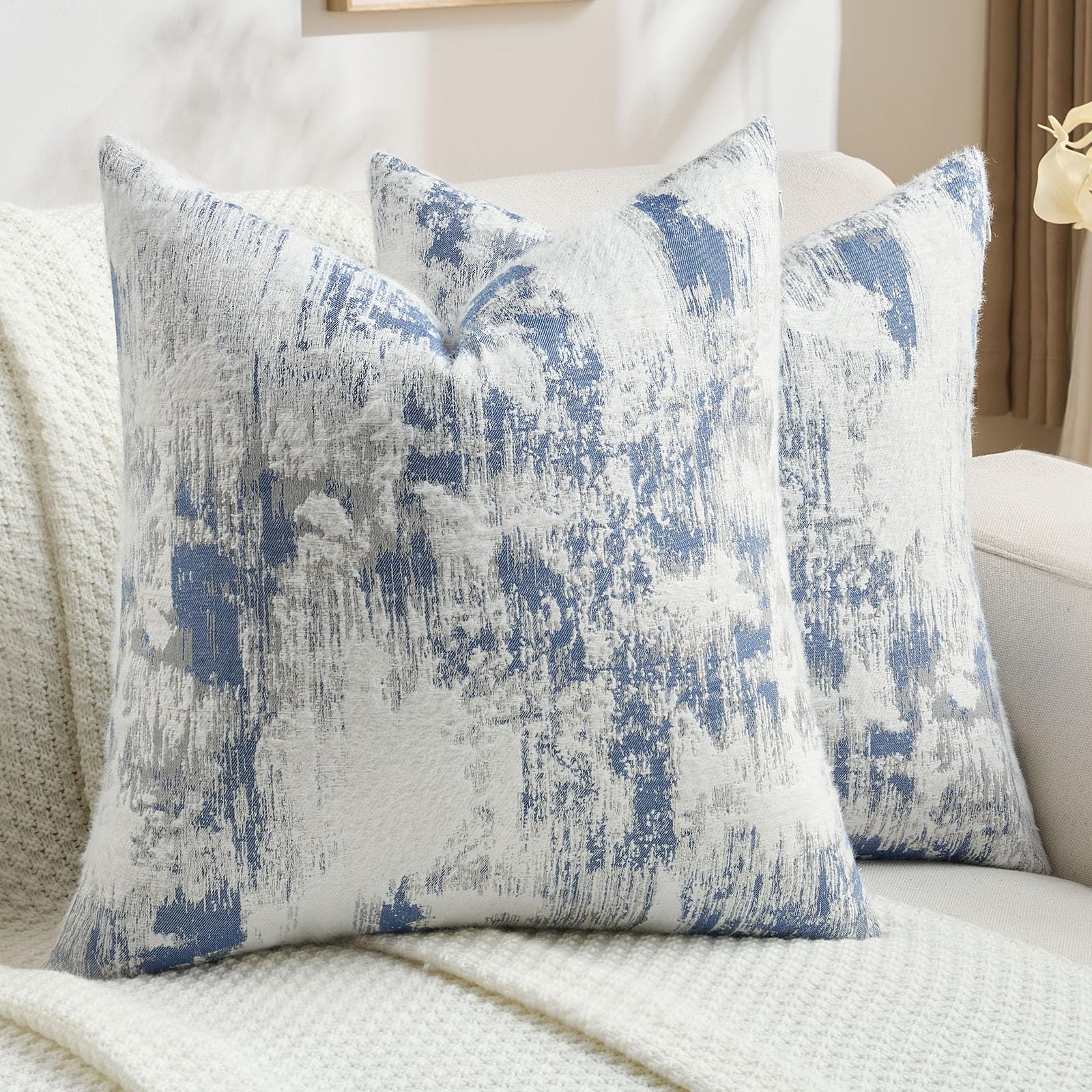 FUTEI Set of 2 Faux Cashmere Cushion Covers 50x50 cm, Blue White — image 1