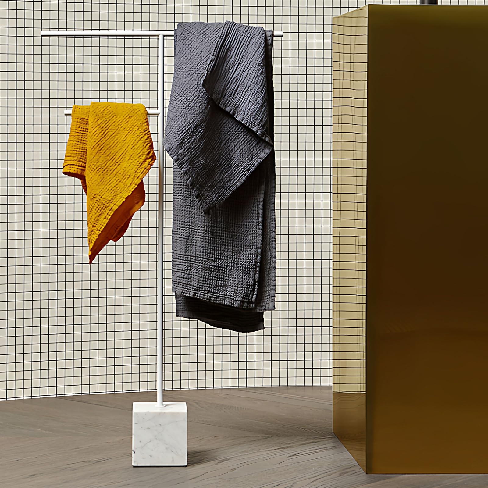 Supporto porta carta igienica con base in acciaio e marmo | Bianco e Nero, 65,5x14 cm e 80x45 cm: Bagno, Ufficio, Camera da letto, Soggiorno(White,65.5x14cm)
