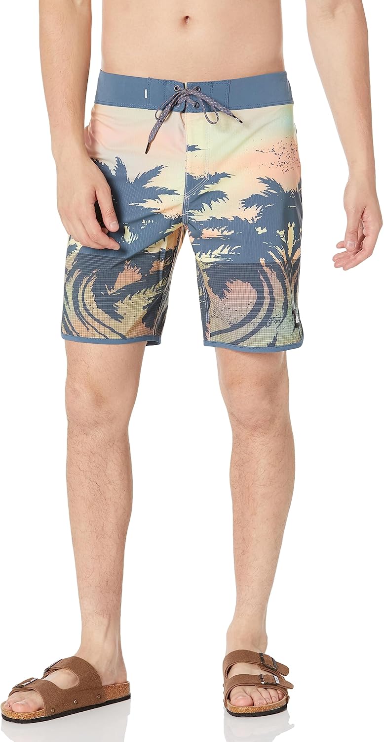 Quiksilver Men's Standard Highlite Scallop 19 Boardshort Swim Trunk