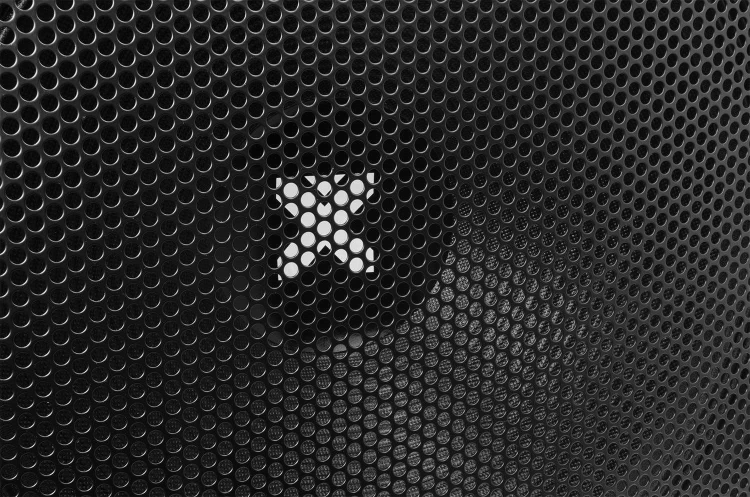 VONYX SWP18 Caisson de Basse Actif 1200W, Phase Réglable, Entrée/Sortie XLR + RCA, Amplificateur Intégré, Insert sur la Face Supérieure pour Enceinte Active, Grave 18", Idéal pour DJ Mobile