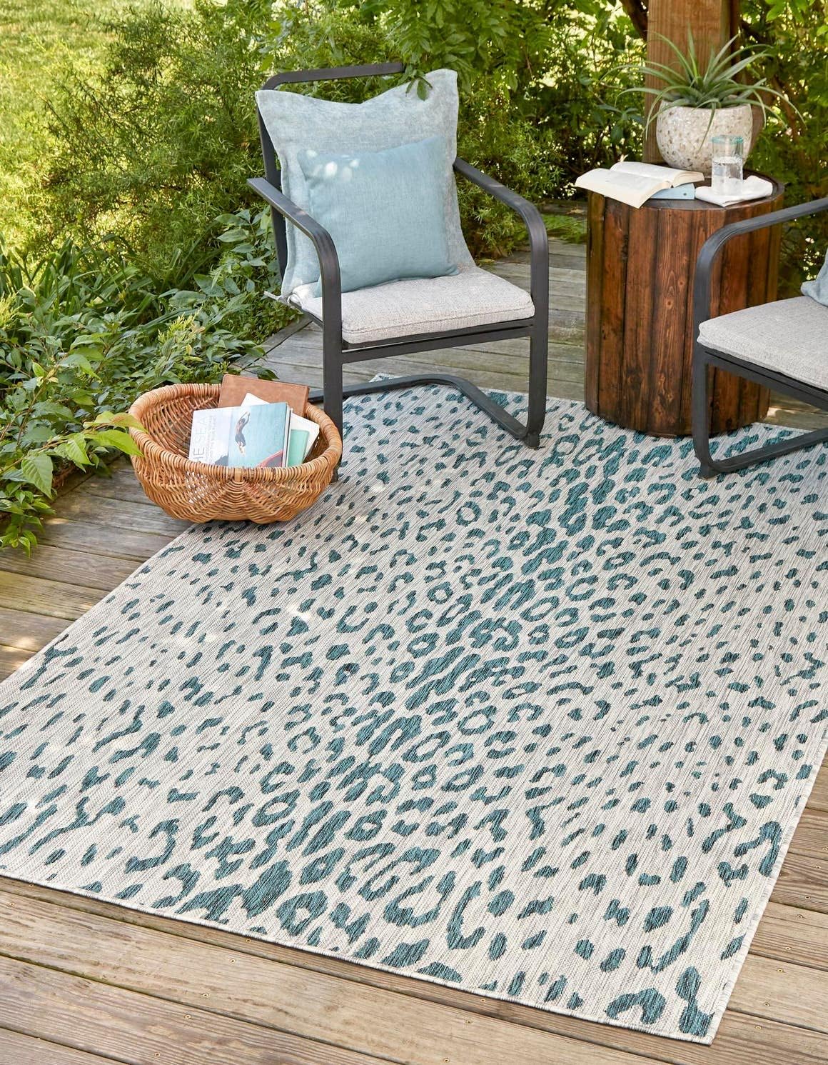 Unique Loom Outdoor Safari Collection Area Rug - Samburu (3' x 5' 3" Rectangle, Teal/ Gray)
