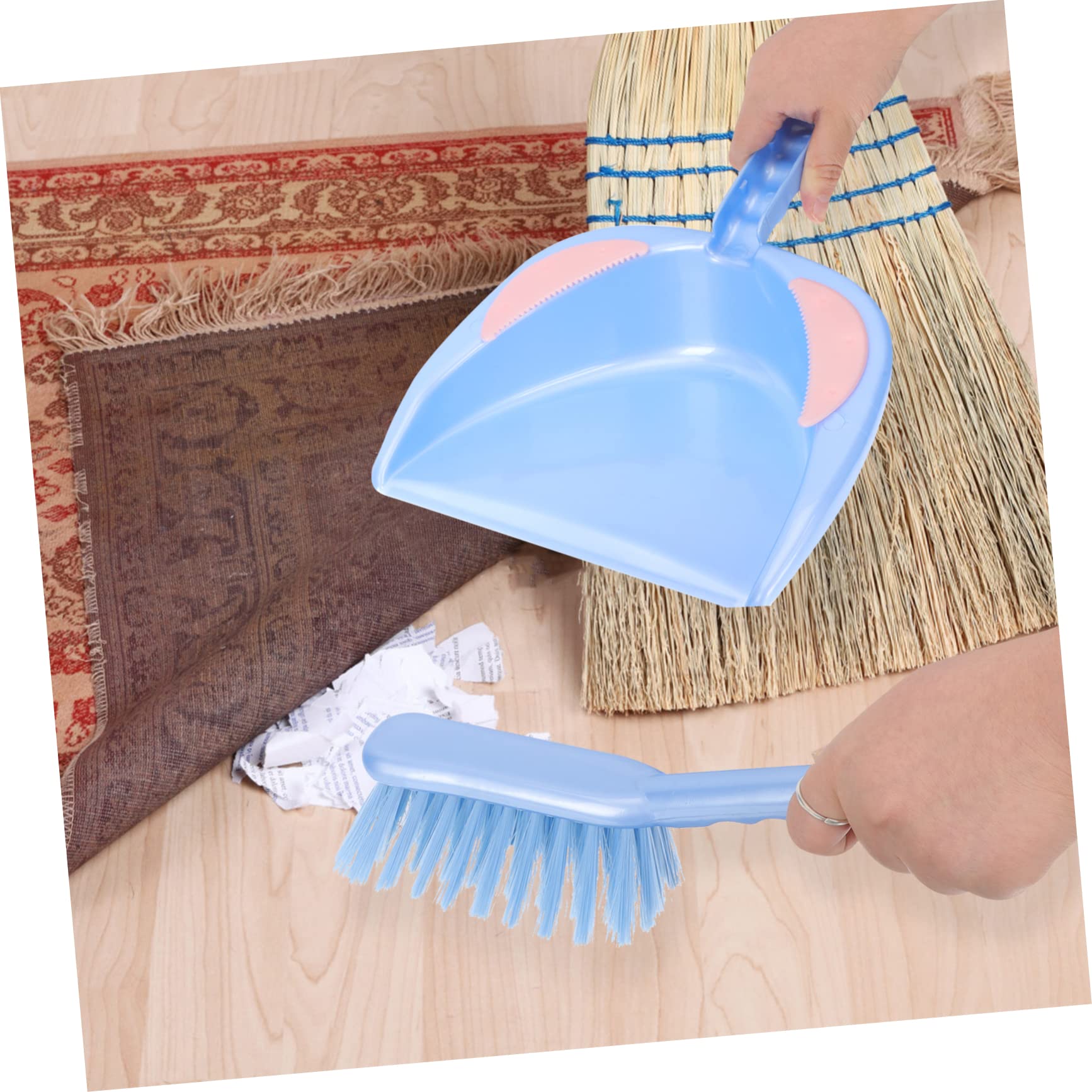MOLUCKFU 1 Set Desktop Cleaning Broom Mini Cleaning Broom Mini Garbage Cans Camping Broom Mini Trash Cans Cup and Saucer Display Stand Household Floor Cleaners Home Accessory Plastic Blue