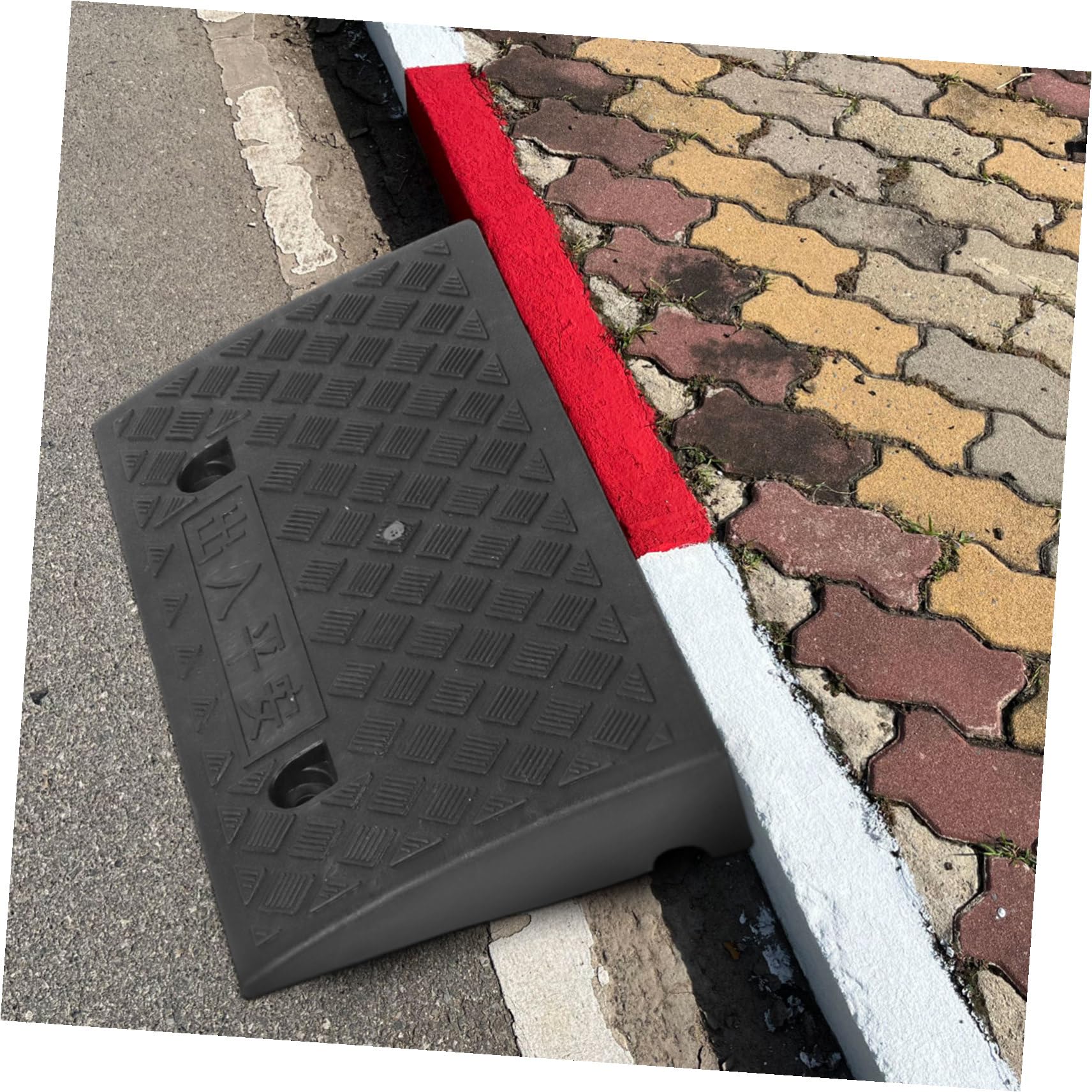 Happyyami Rampa Portatile in Plastica e Gomma Nera Antiscivolo Resistente alla Deformazione come Tappetino per Soglia Casa o Rampa per Gradino Disabili Facile da Usare