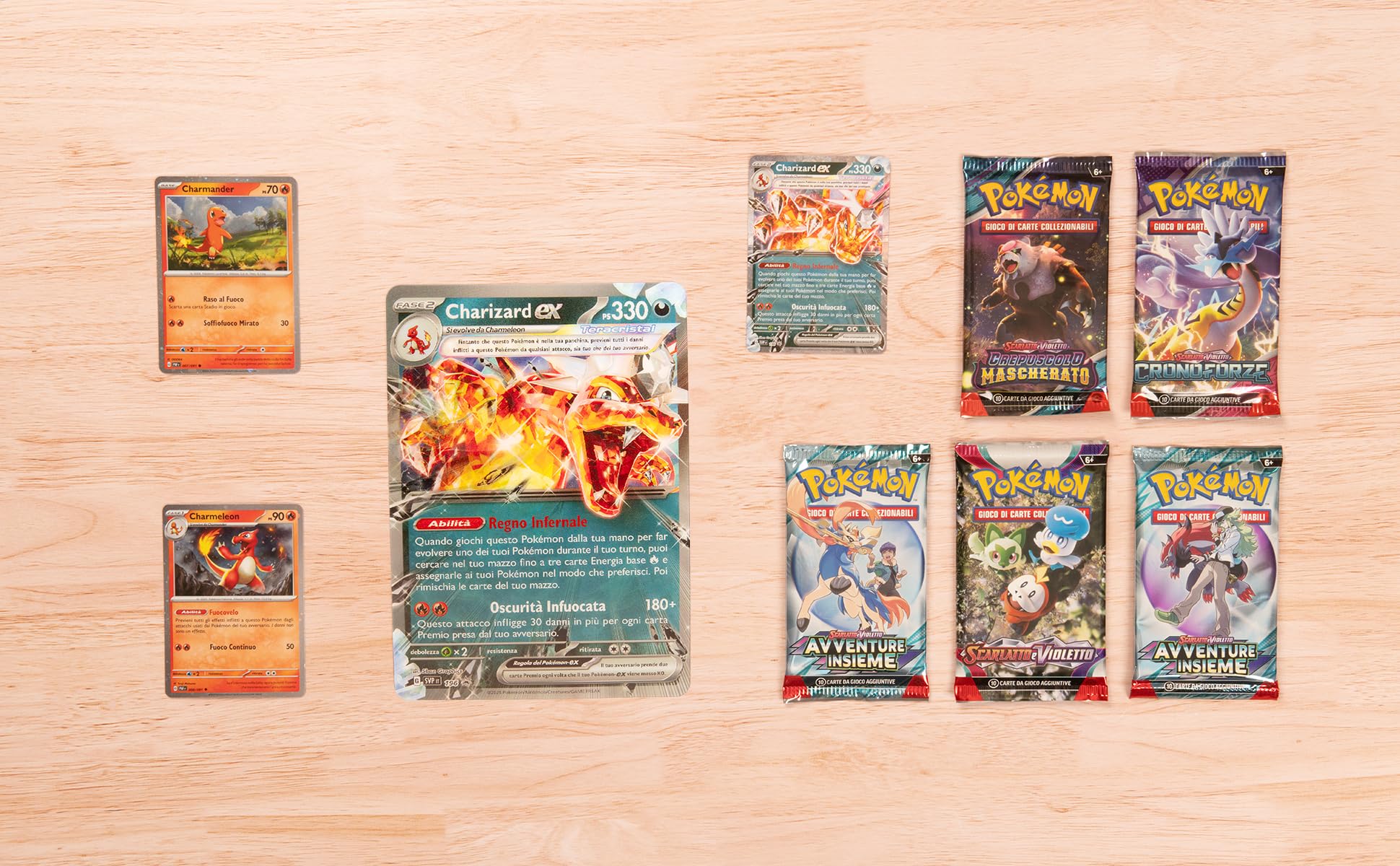 Pokémon GCC: collezione speciale Charizard-ex - una carta promozionale olografica, due carte olografiche, una carta lenticolare gigante e cinque buste di espansione