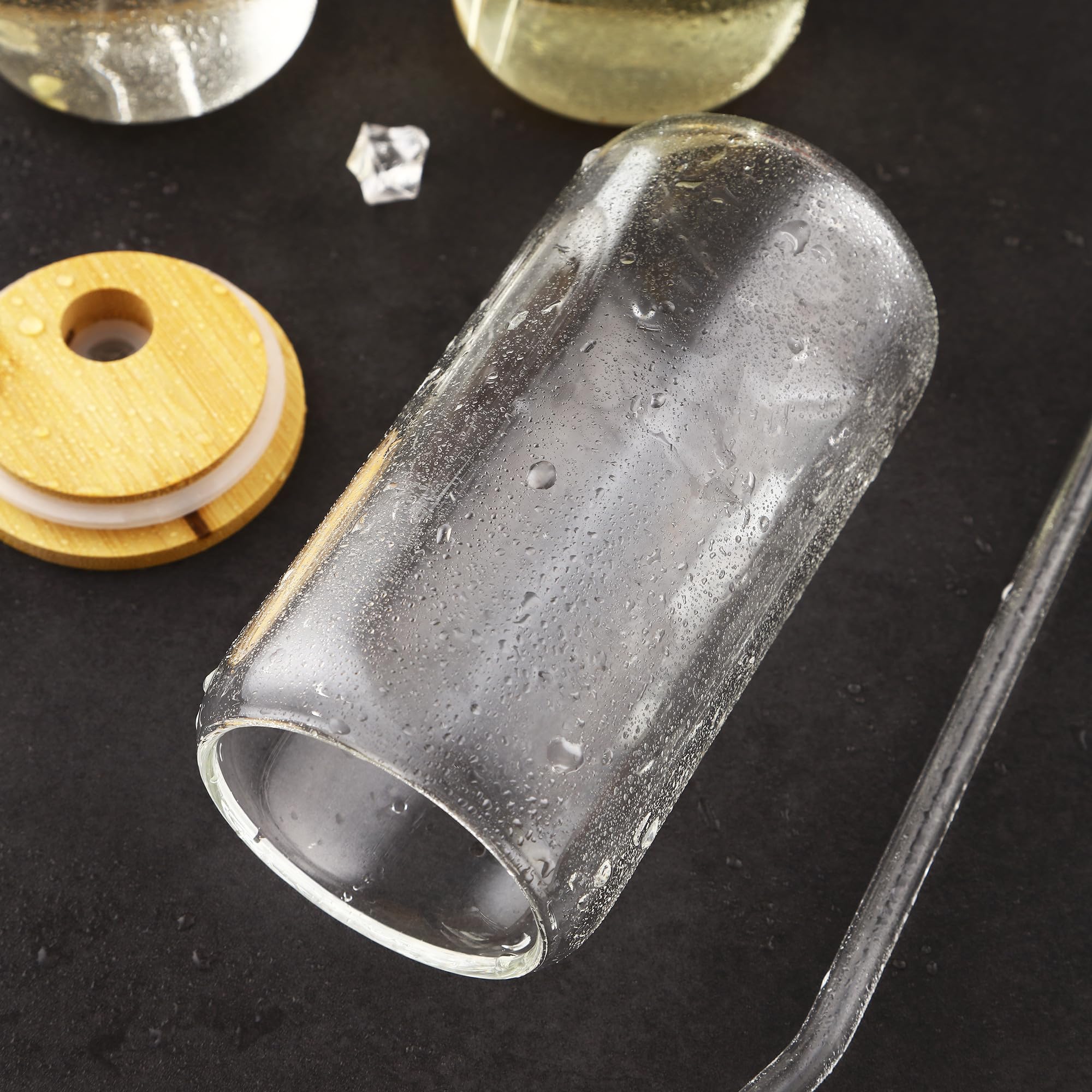 Set Di 4 Bicchieri In Vetro Borosilicato Da 500ml Con Coperchio In Bambù E Cannuccia Di Vetro, Forma Lattina