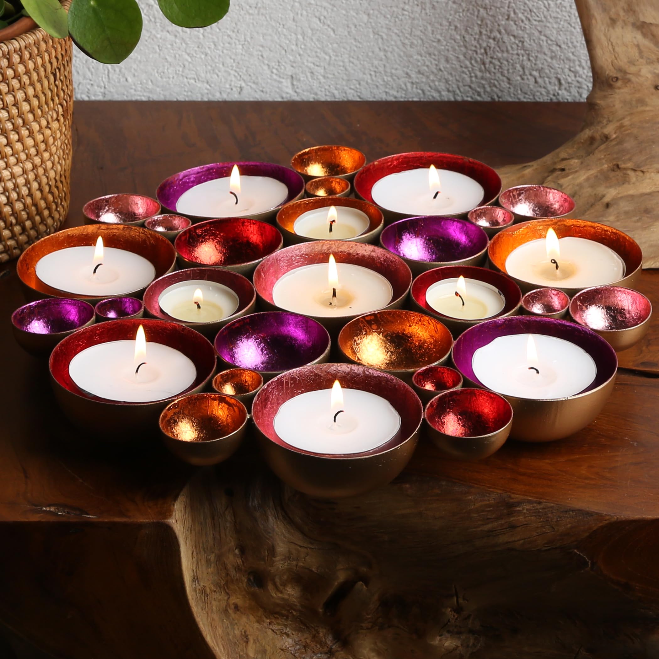 Dario 50748-30 Photophore fait à la main en métal coloré Décoration de table de Noël Idée cadeau Art Décoration murale Glamour Or Rouge Rose Orange pour 14 bougies chauffe-plat D 30 cm