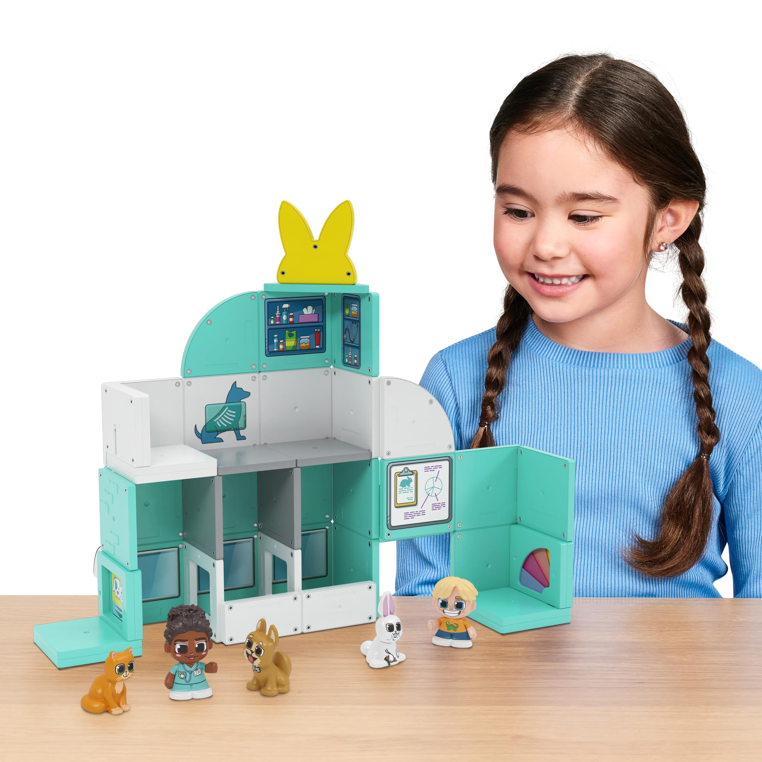 Pet Vet Magnetic Tiles Construction Building Playset + Figures, Kids 3-5+, New ACTION TILES for Action Play, Realistic Builds, STEM Creative Toy, Great Gift for Boys & Girls