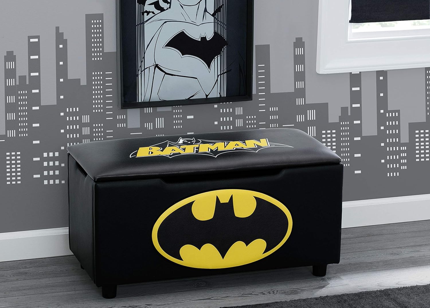 Suреr Dеаl Prоduсt DC Comics Batman Upholstered Storage Bench for Kids | Perfect for Bedrooms/Playrooms/Living Rooms | Features Fun Graphics of Batman