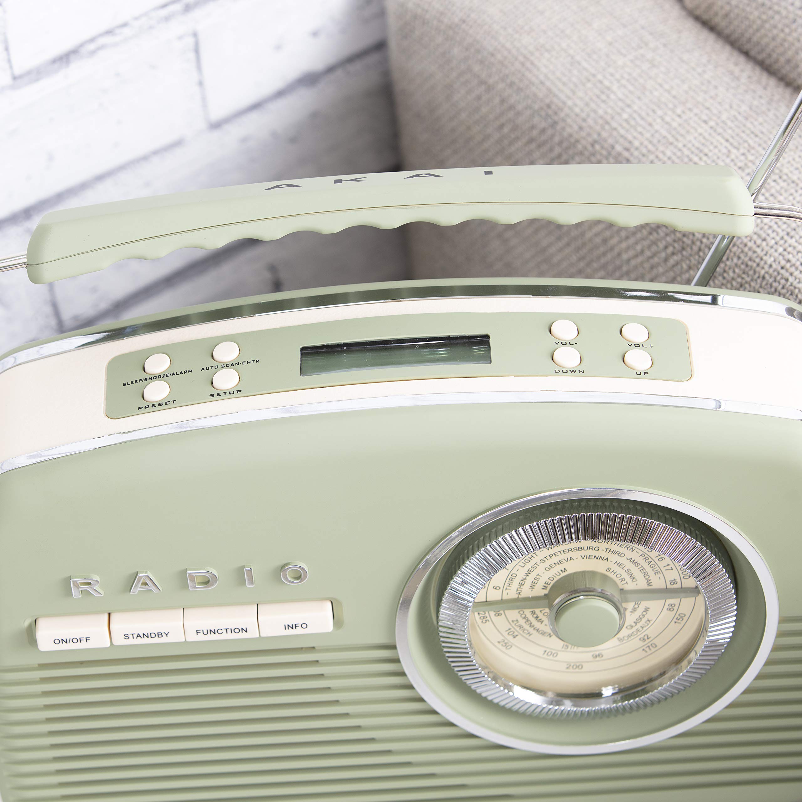 Akai A60010VDABSG DAB Vintage Radio, 1950's Style, LCD Display, FM Radio, DAB+, Rubberised