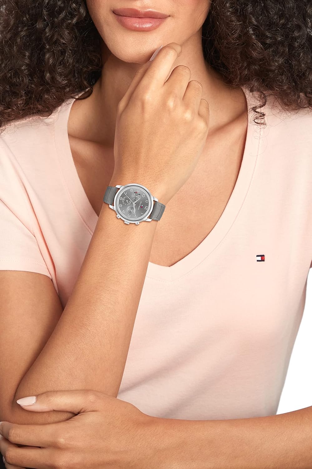 Tommy Hilfiger Orologio Analogico Multifunzione al Quarzo da Donna con Cinturino in Pelle Grigio Scuro - 1782521 Tommy Hilfiger Orologio Analogico Multifunzione al Quarzo da Donna con Cinturino in Pelle Grigio Scuro - 1782521