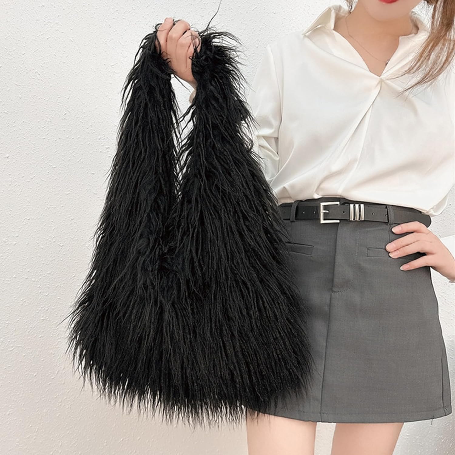 Aisi Women Faux Fur Tote Bag Fluffy Plush Shoulder Bags Soft Casual Hobo Bag Big Capacity Shopping Bag