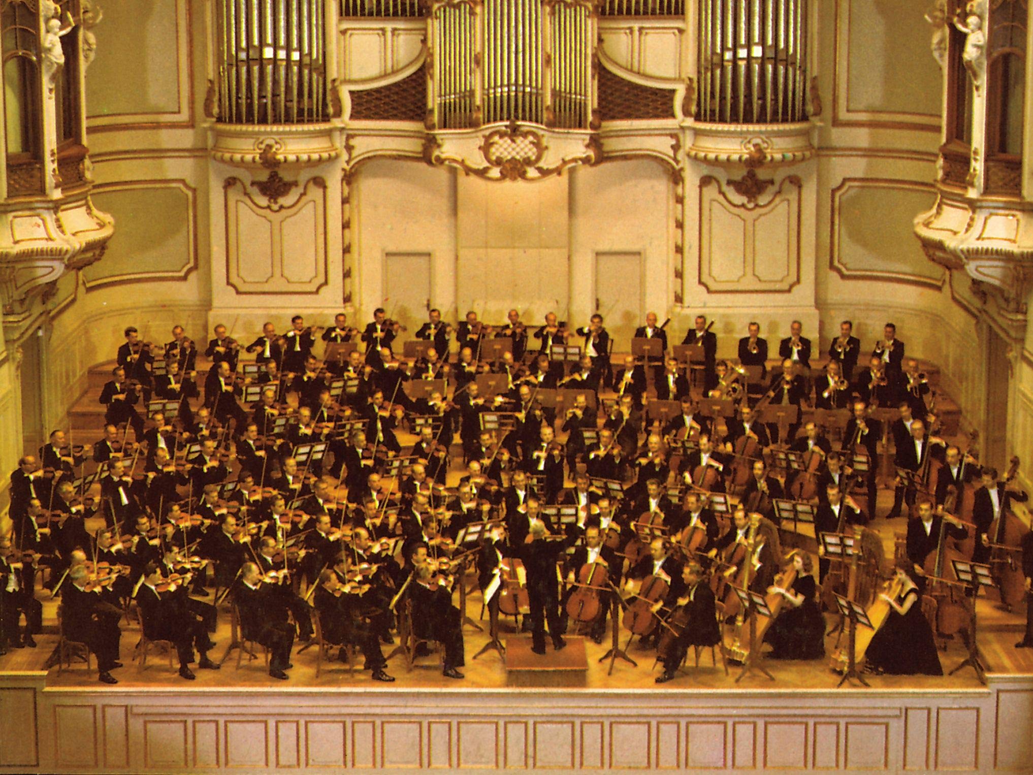 101 Strings Orchestra