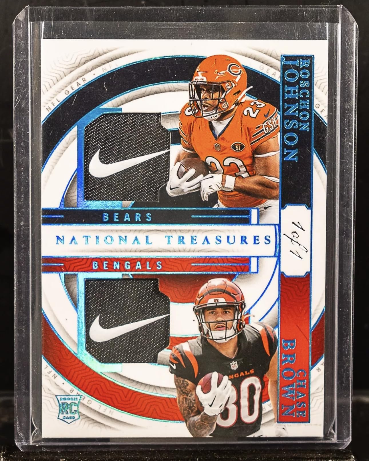 Amazon.com : Football Sports Card Mystery Pack | Contains 25 Cards | 1x  Autograph or Relic Cards Guaranteed